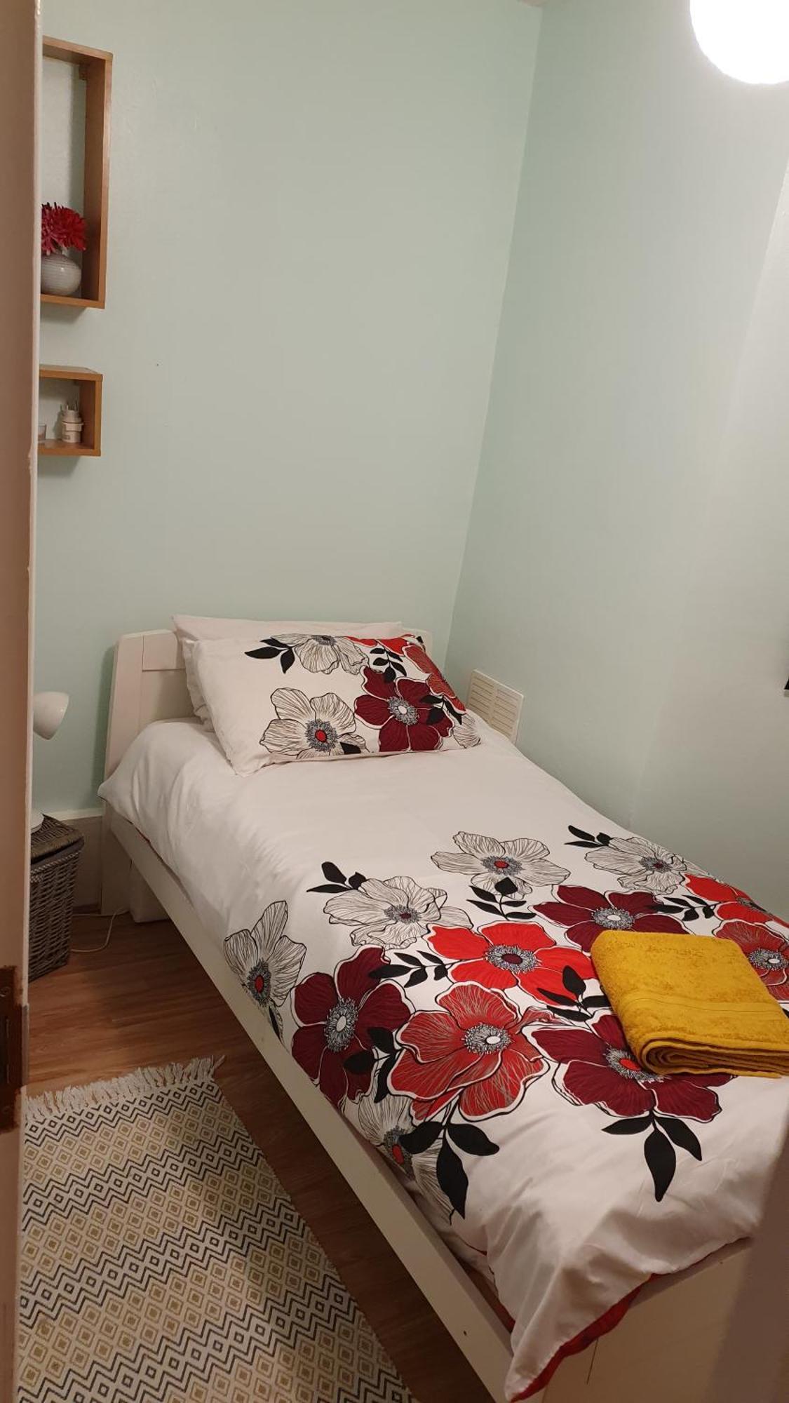 Gasthof Private Single Guest Sleep *