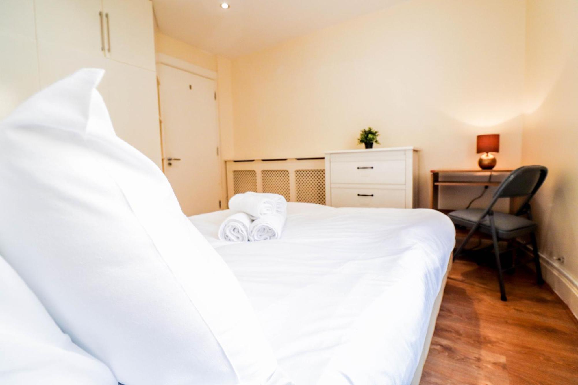 Spacious 4-bed In St.john's Wood Londra
