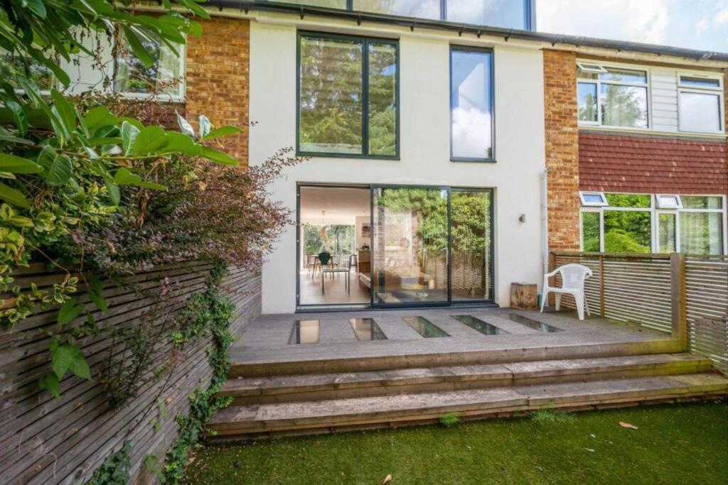 Neoteric Wimbledon Village Feriehus London