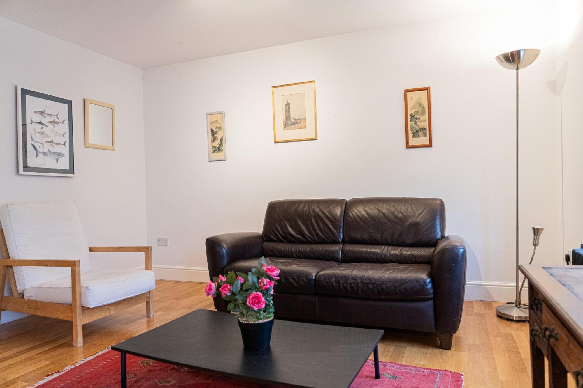 Spacious 2 Bedroom In Hackney