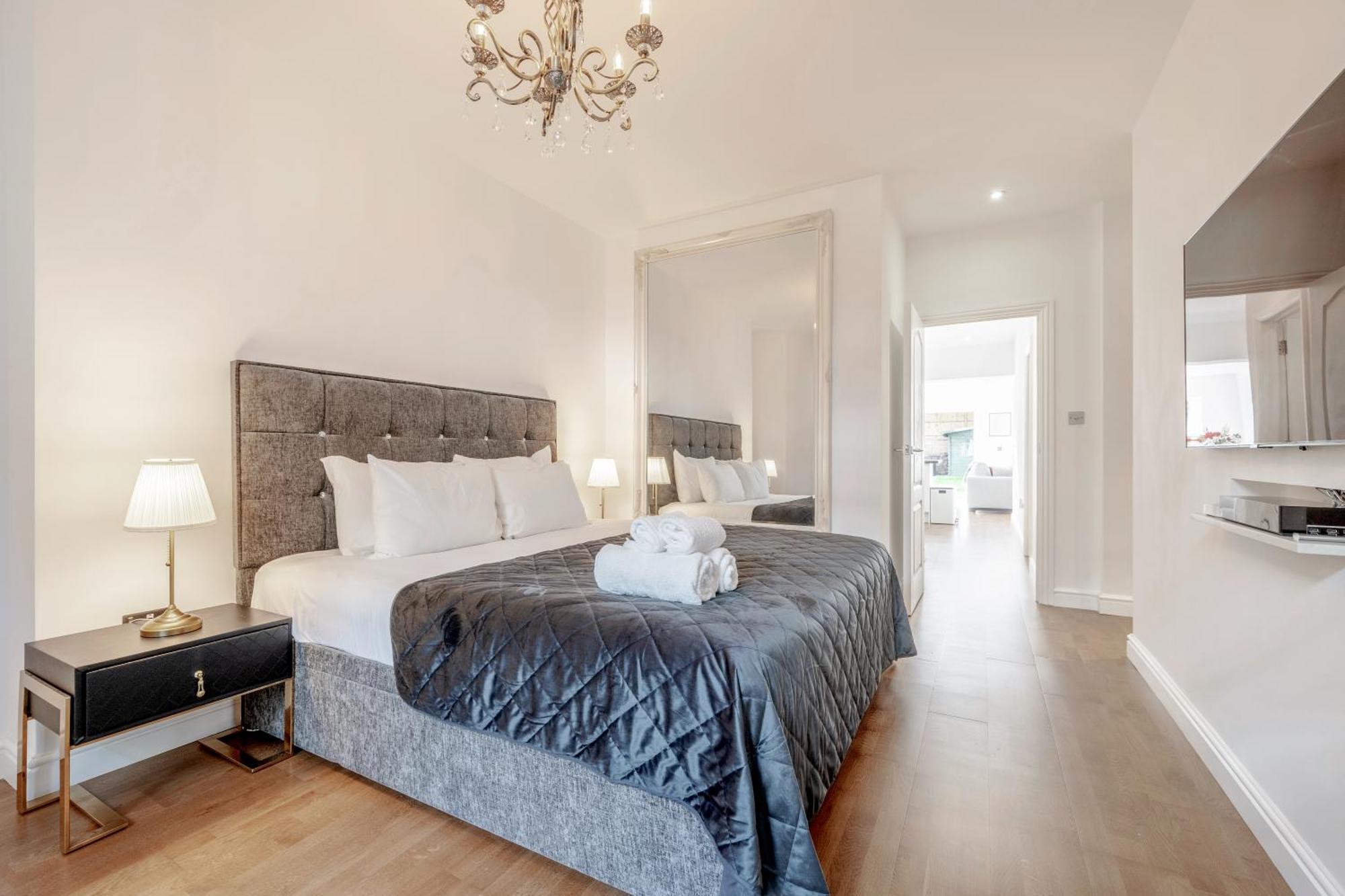 Maida Vale Gem By Little Venice With Stunning Garden Apartment