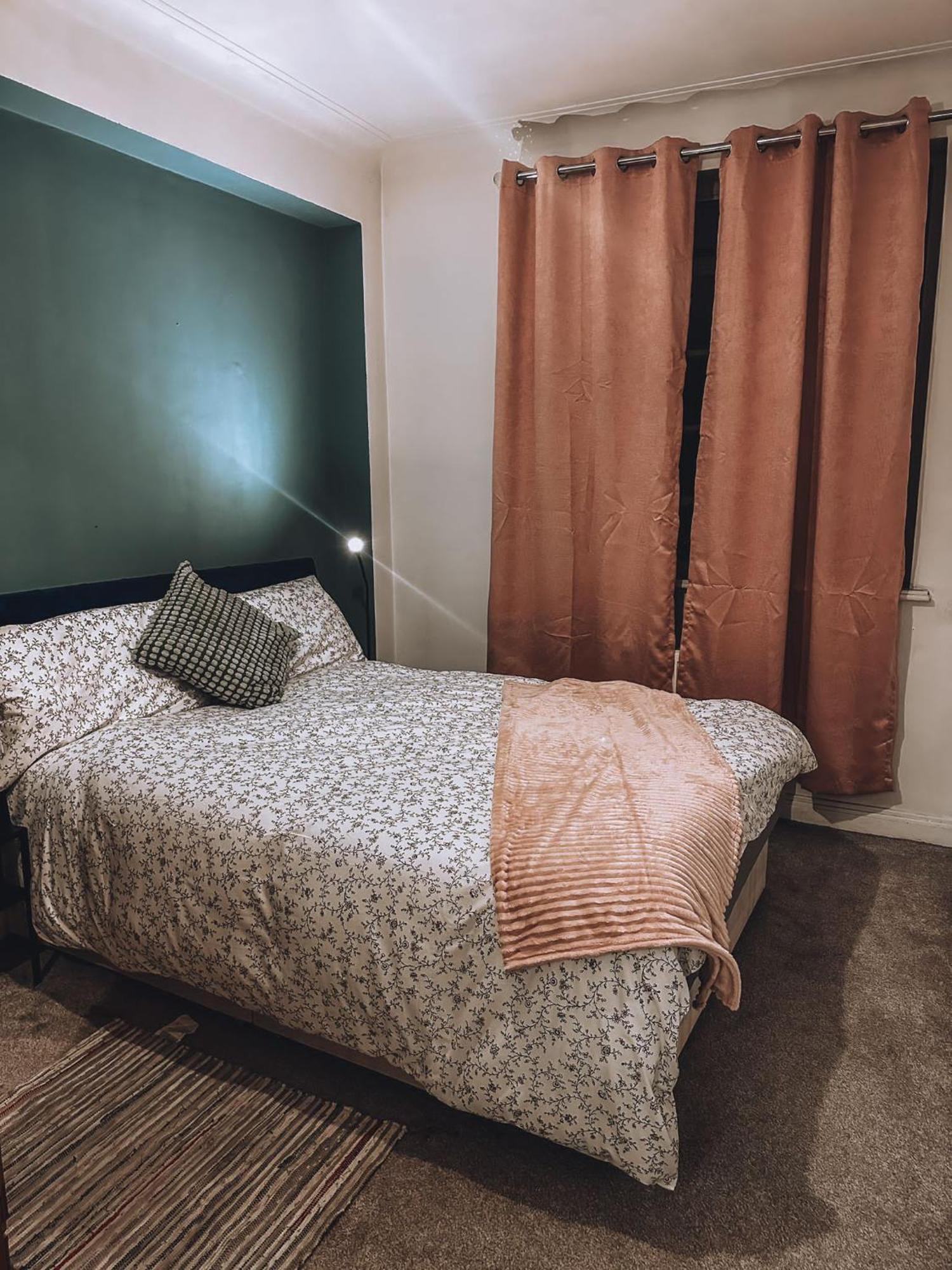 Cosy 2 Bedroom In Swiss Cottage. * Londres