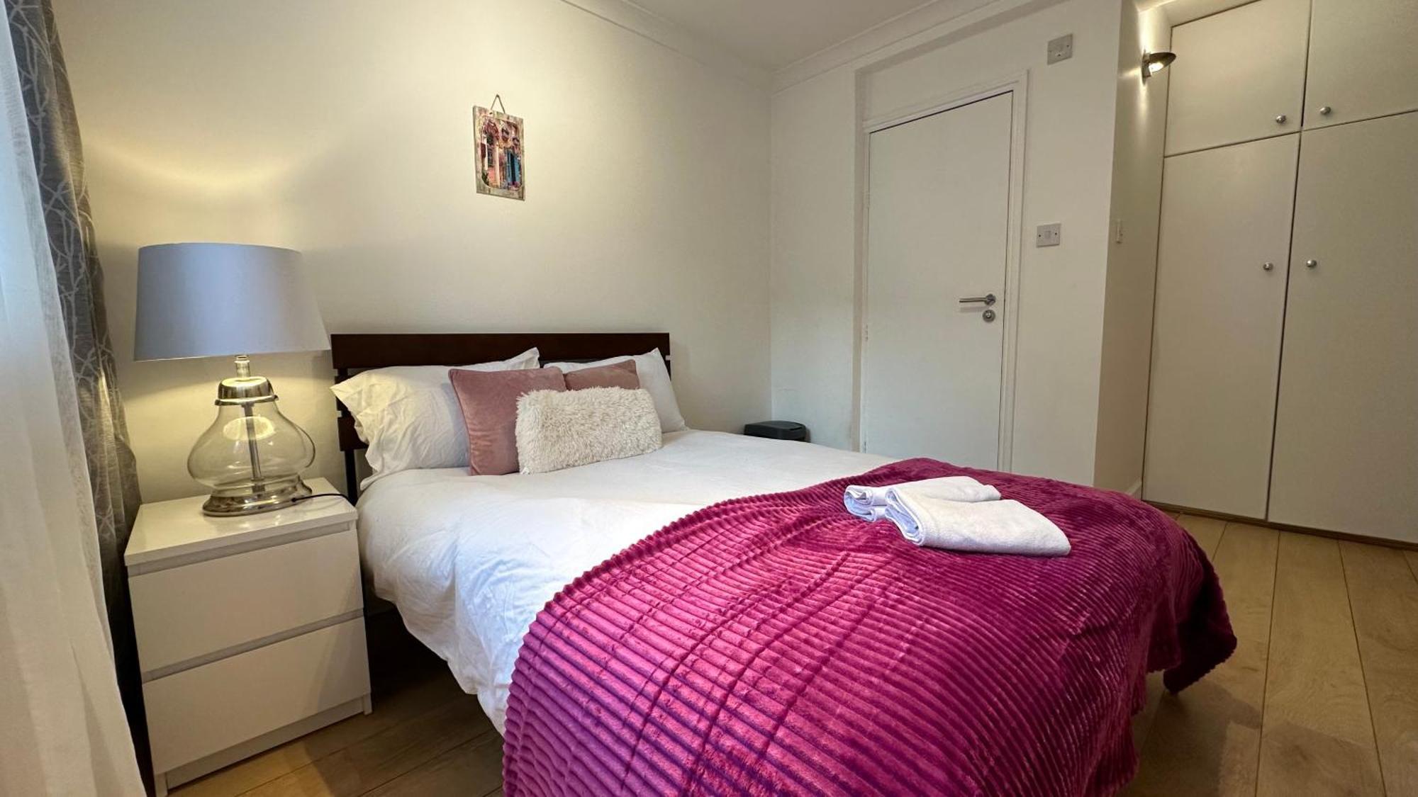 Lejlighed Economic Hotel-like Room, En-suite Sheperds Bush London