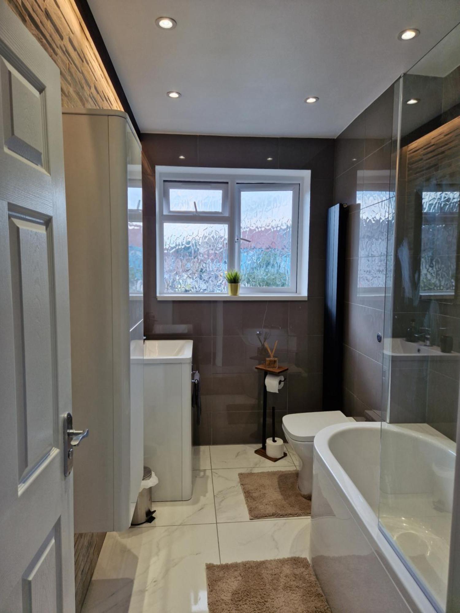 Stylish 2 Bed Home- Short Walk To Tottenham Stadium/stations Vakantiehuis Londen
