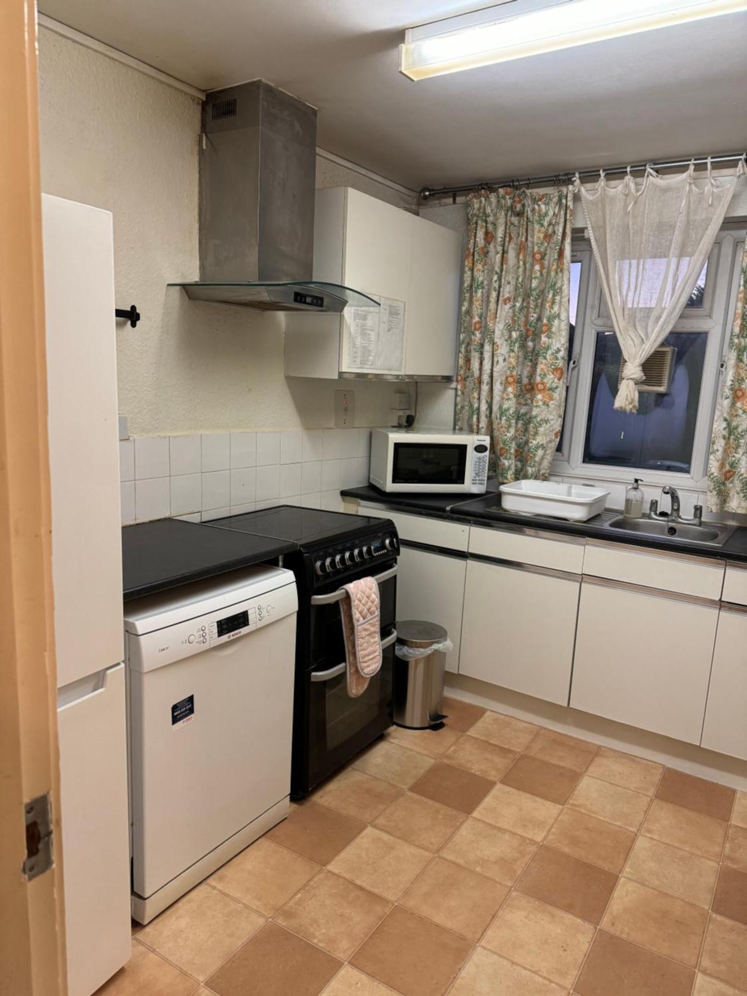 Lovely One Bed To Rent London