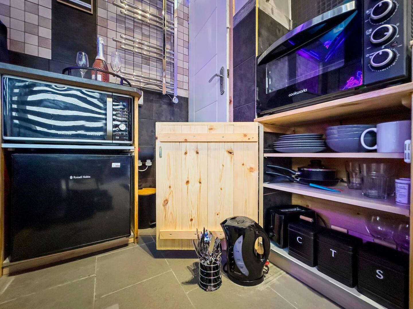 Appartement Special Spa-partment Whot Tub,sauna,lounge-maerdy Londen
