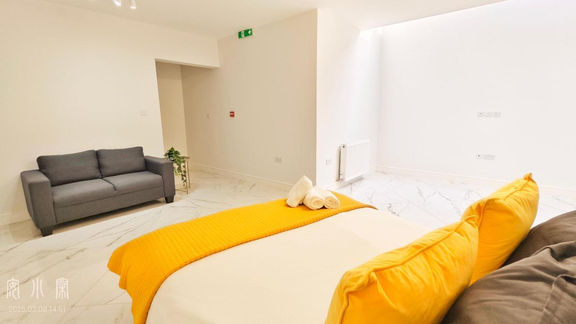 Beryl Road 1b2b In Hammersmith * London