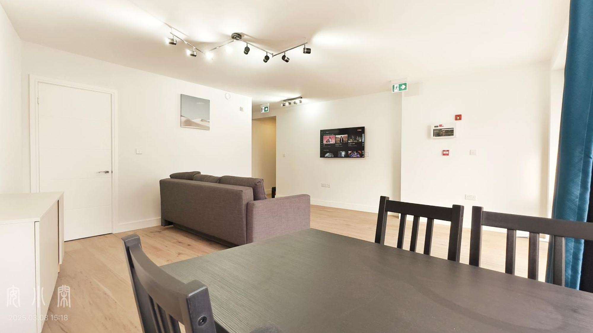 Apartment Beryl Road 1b2b In Hammersmith *