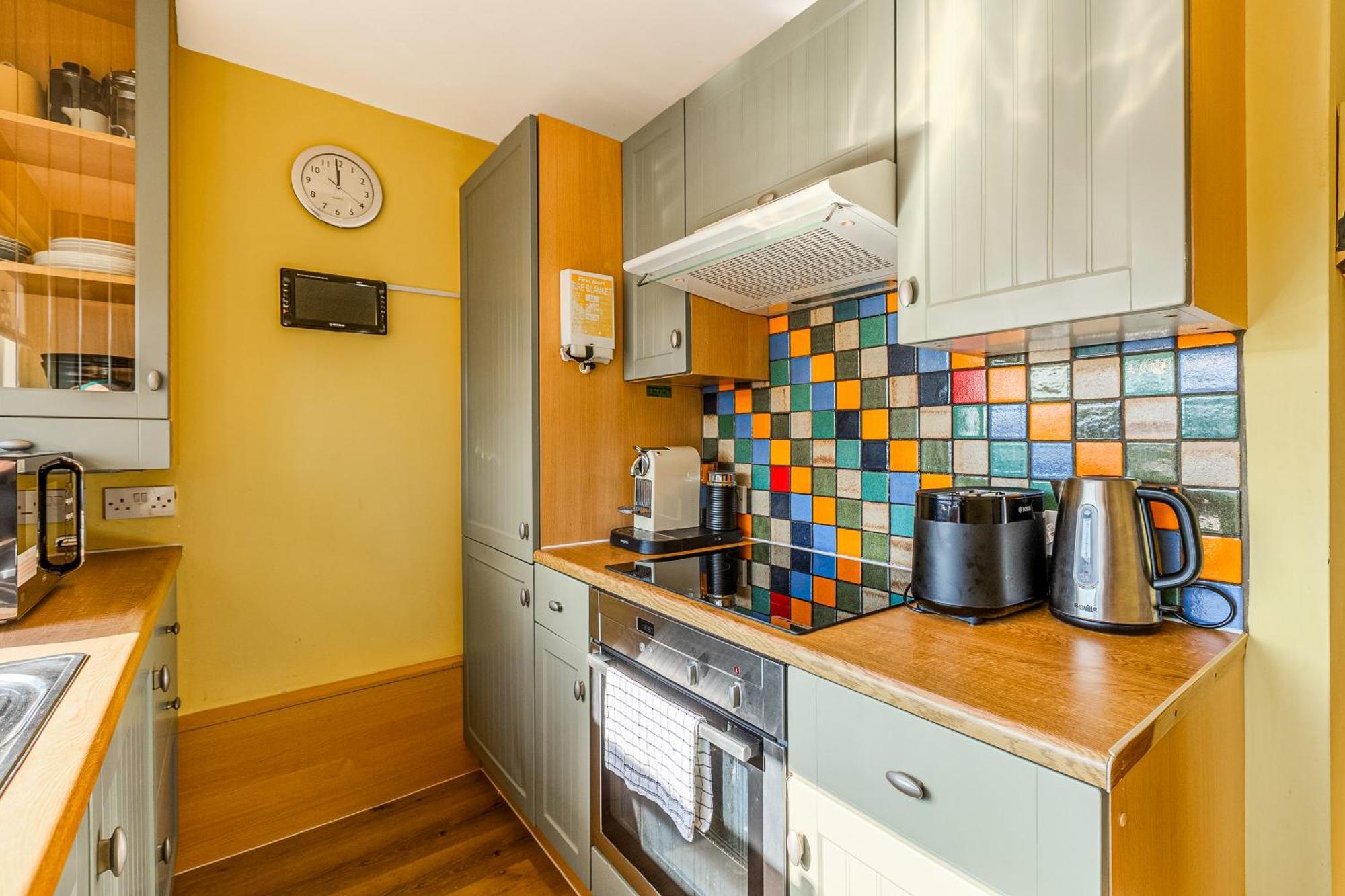 Covent Garden 1br Flat With Balcony Apartment London