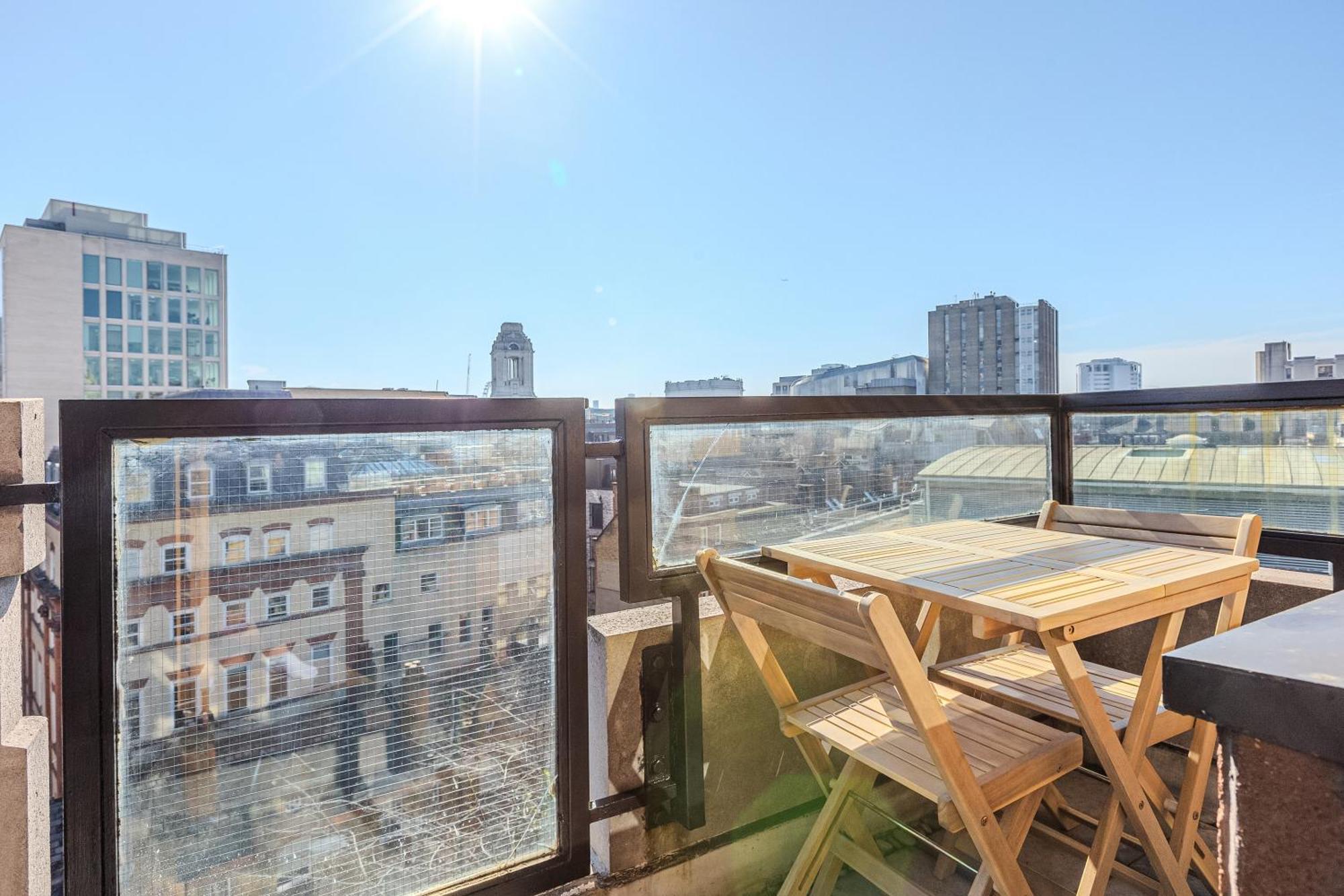 Apartment Covent Garden 1br Flat With Balcony London