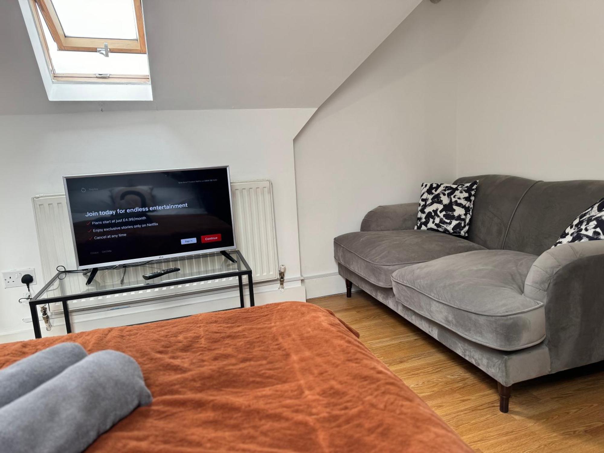 Wembley Stadium Rooms, 12mins * Londres