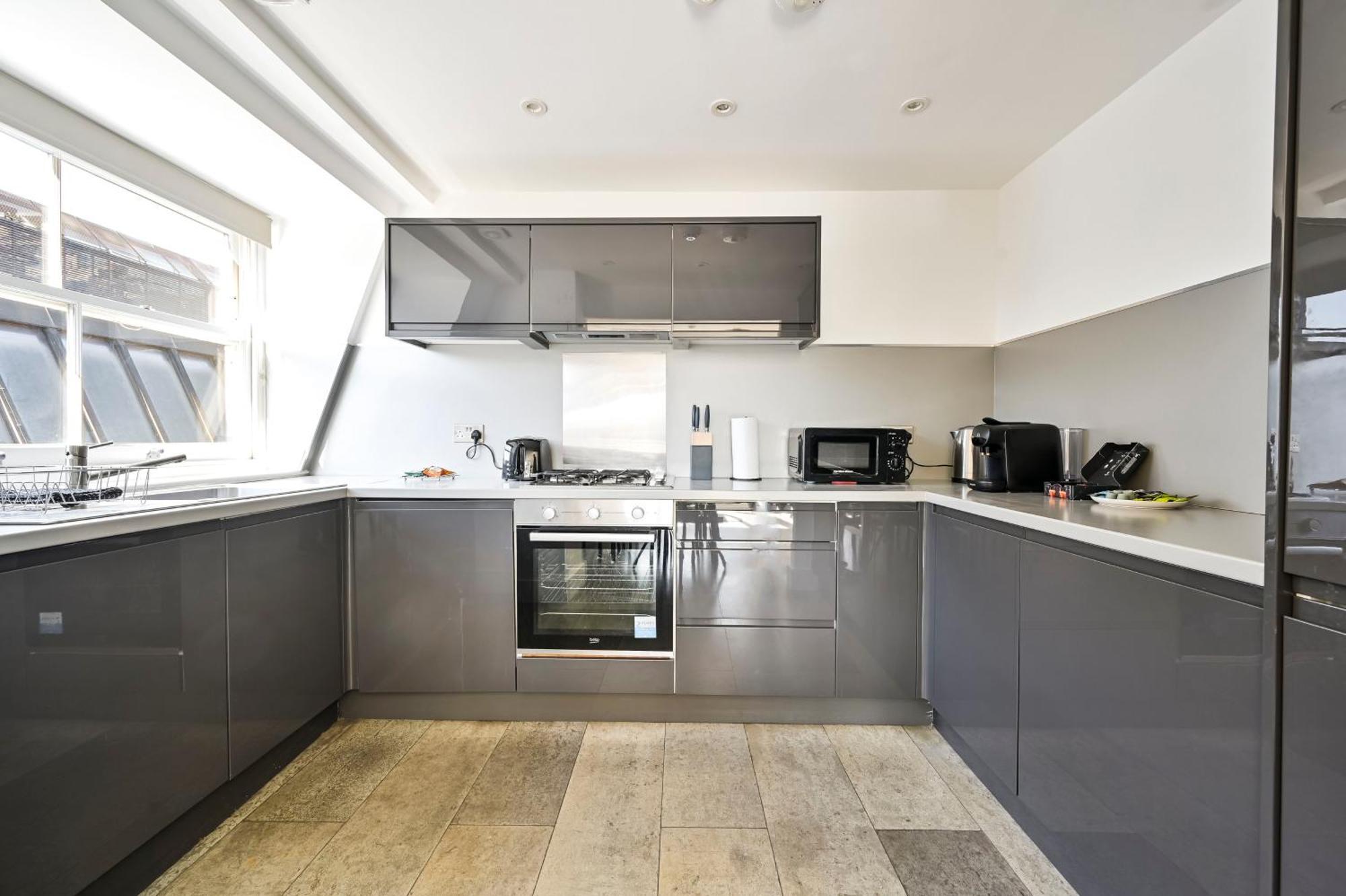 Farringdon Comfortable 3 Bed Appartement *