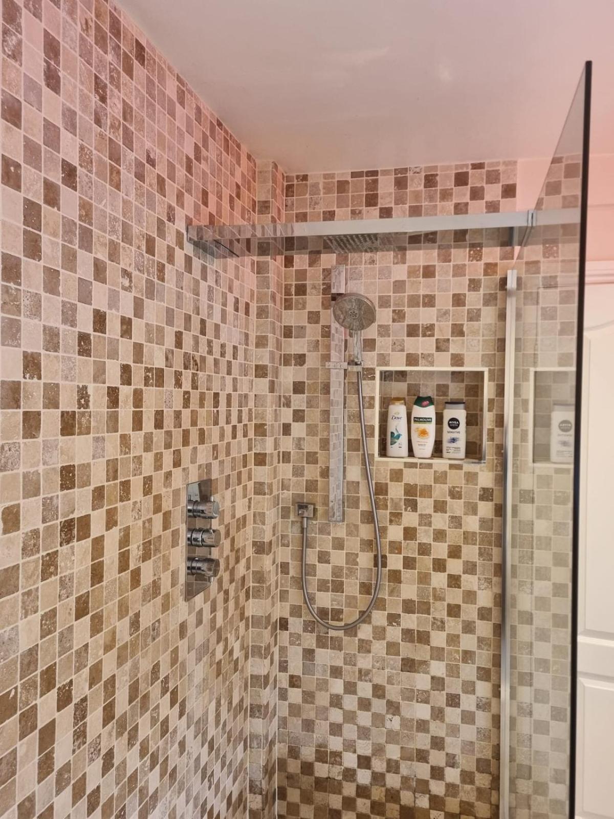 Charming In Shepherds Bush Vakantiehuis