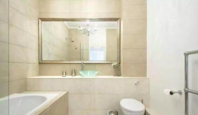 Apartment Amazing 2-bed Flat With Roof Terrace *