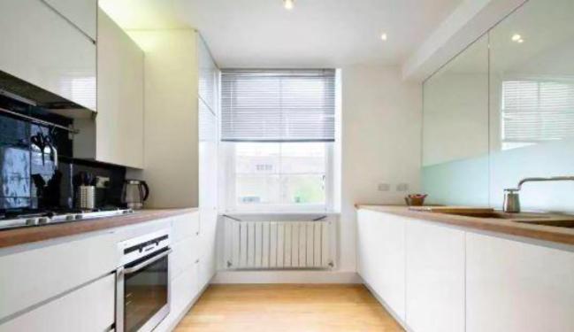Amazing 2-bed Flat With Roof Terrace Apartment *
