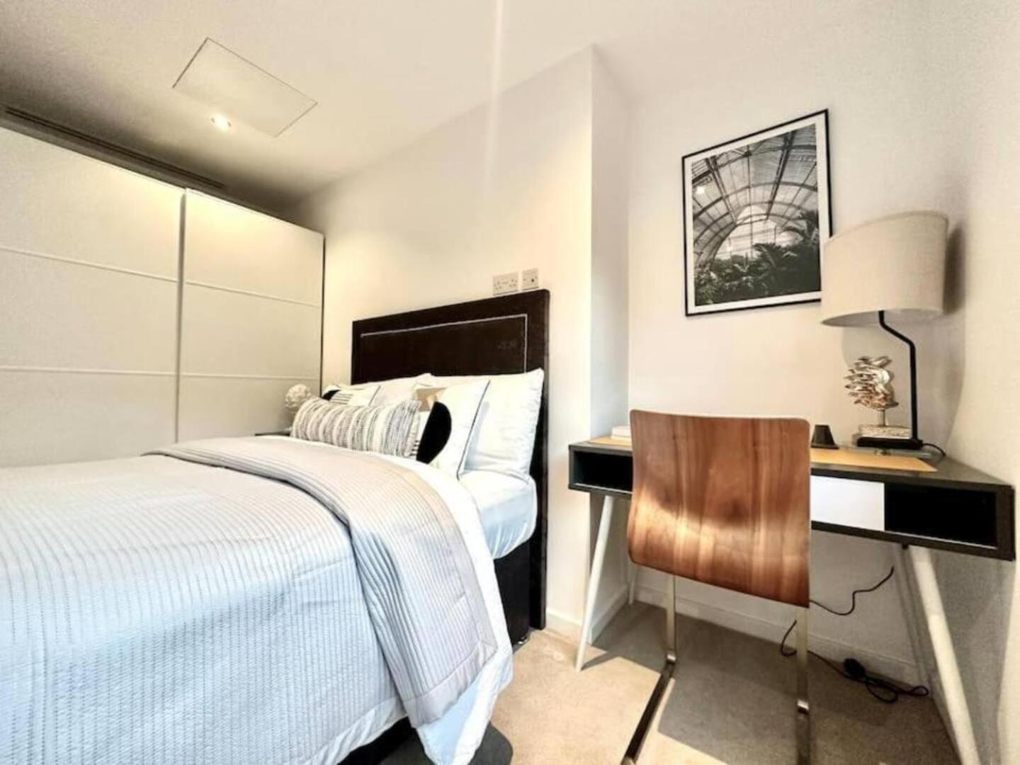 Luxury Two Bed On Baker St Appartement