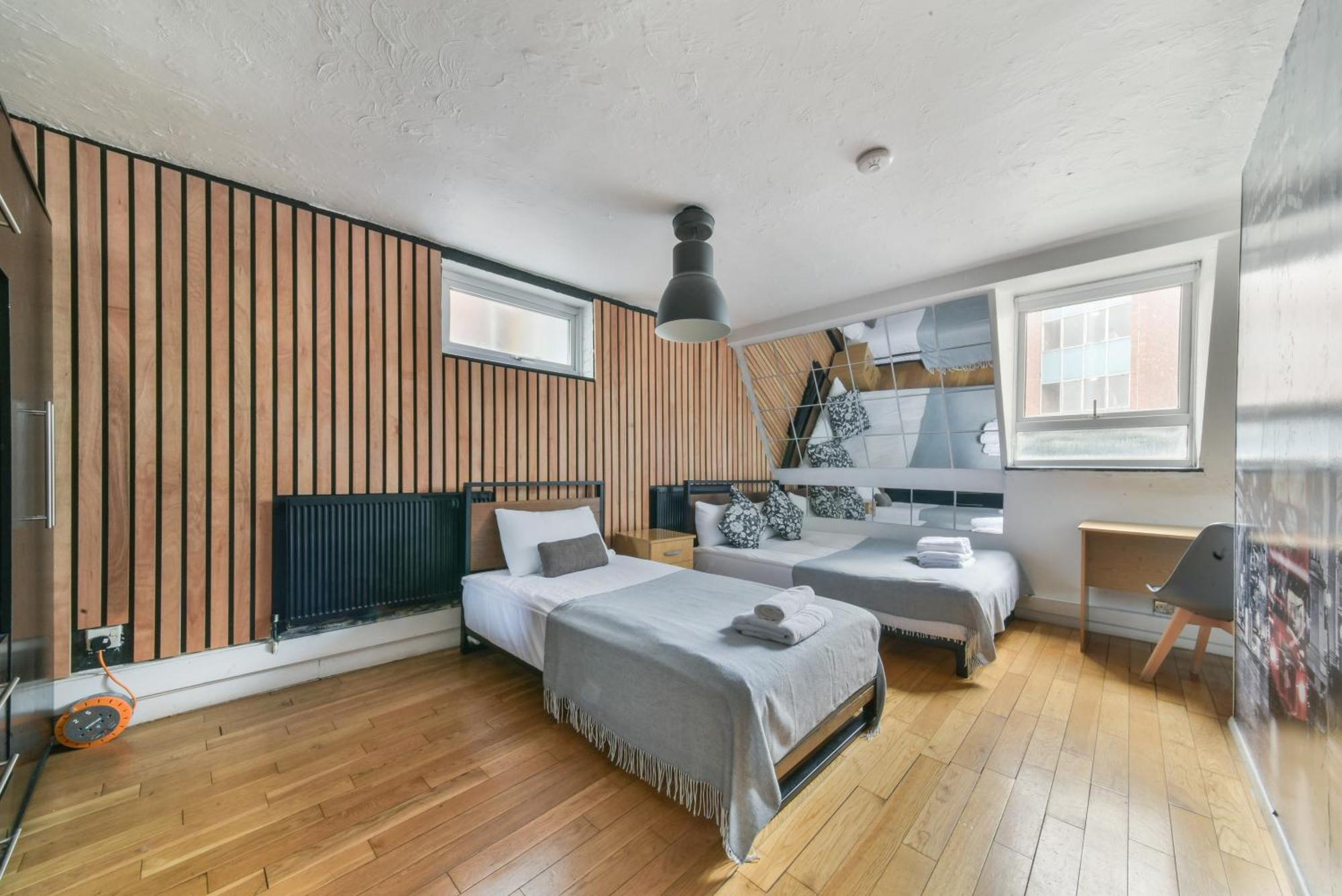 Hatton Gardens - 2 Bedroom Family * Londen