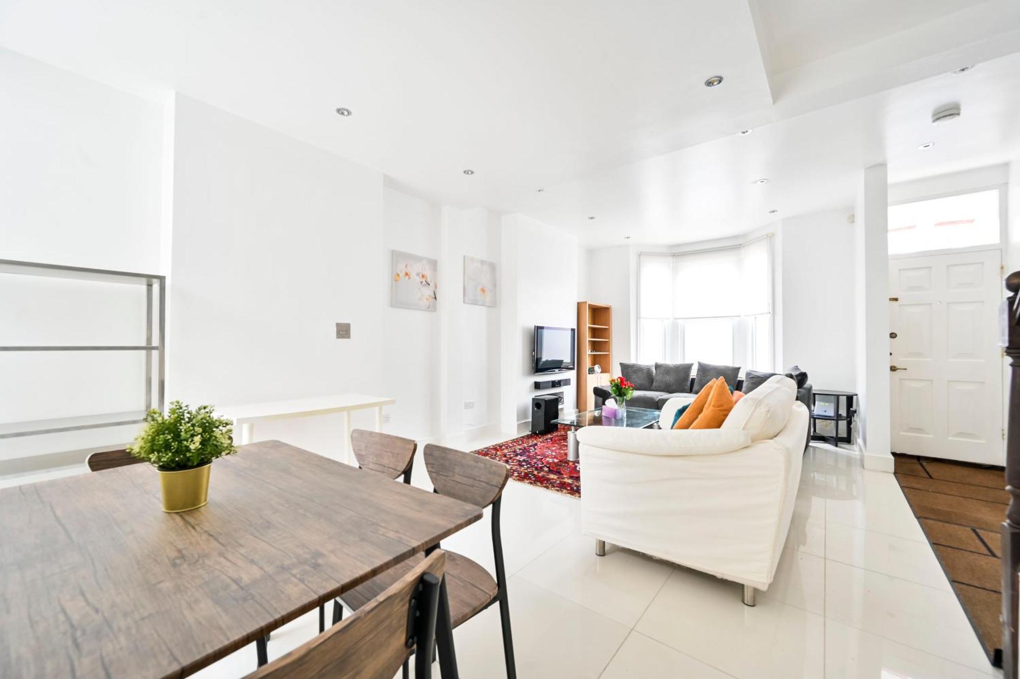 Lovely 4 Bedrooms Entire House In Hammersmith Lägenhet London