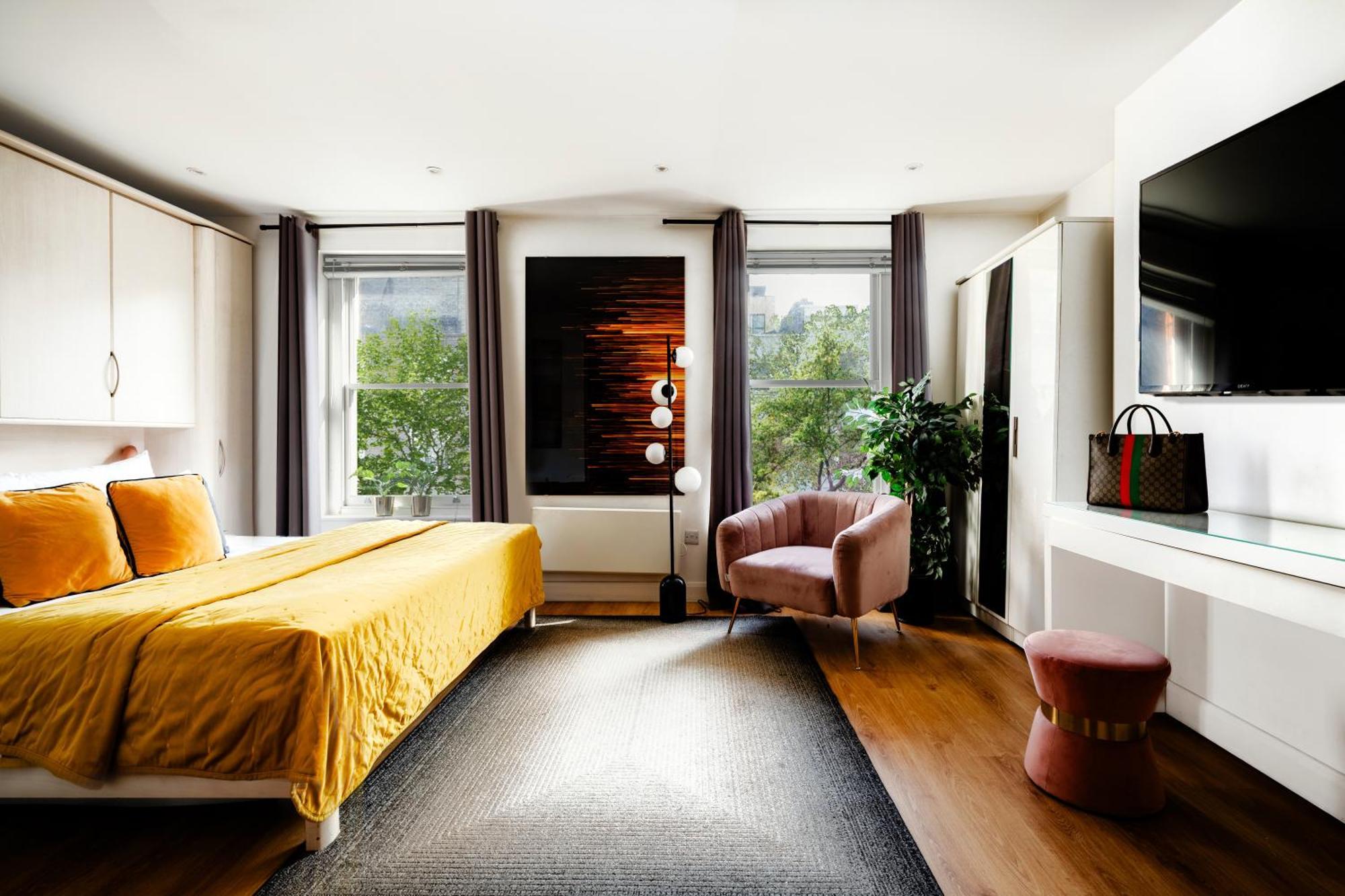 Architect's Sophisticated Private 3bed 3bath House Off Oxford St Londra
