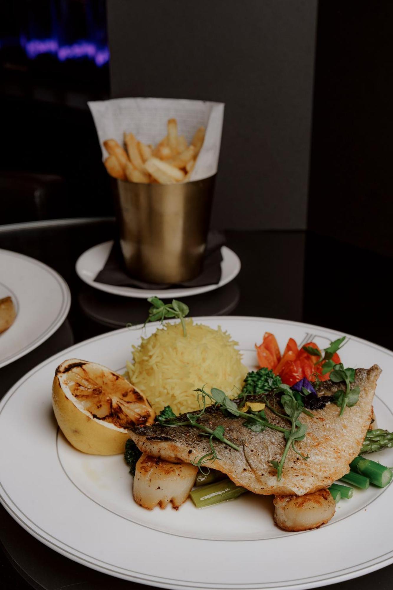 Crowne Plaza - - Embankment Hotel 4*