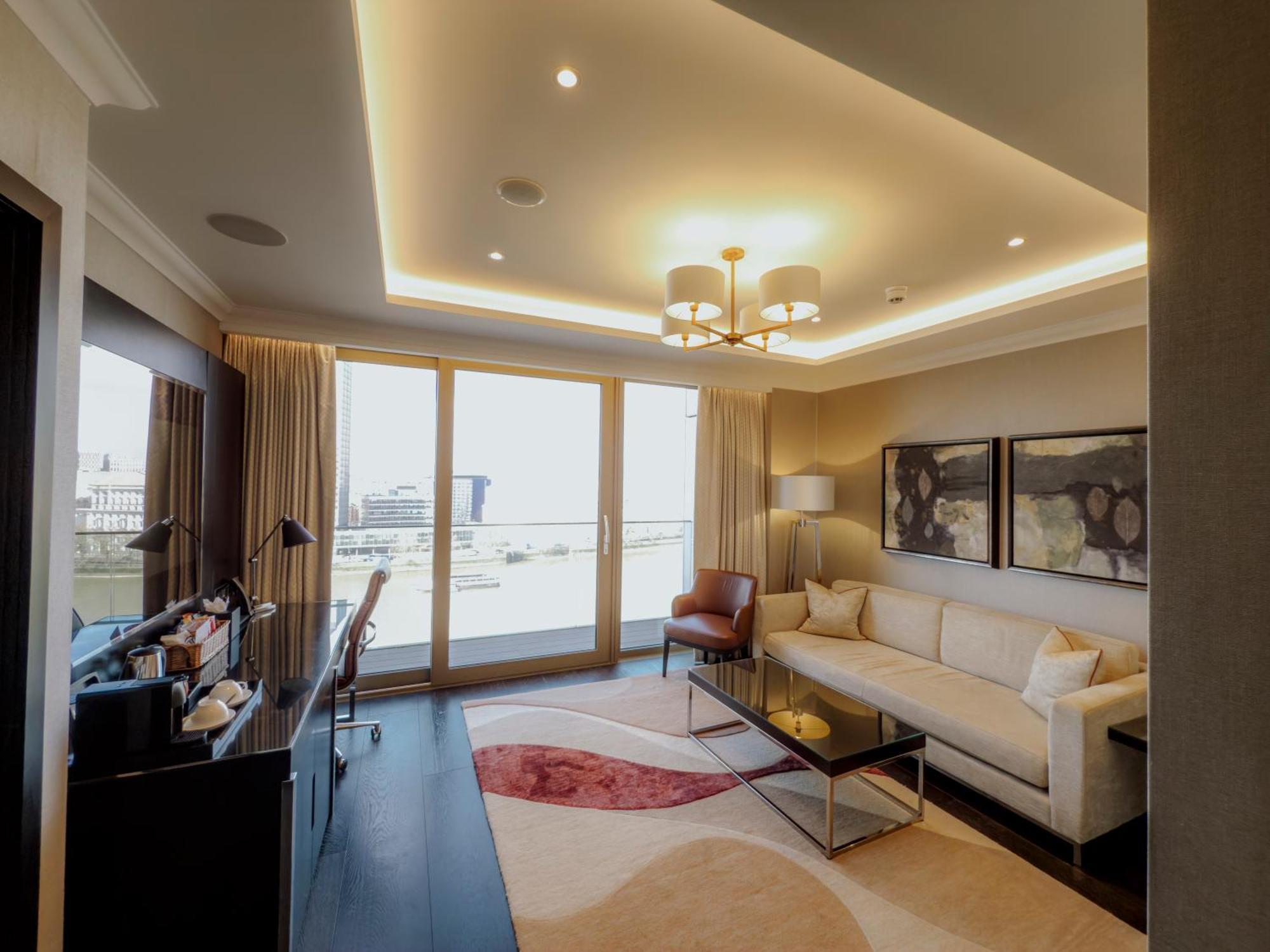 Hyatt Regency Embankment Hotell 4*