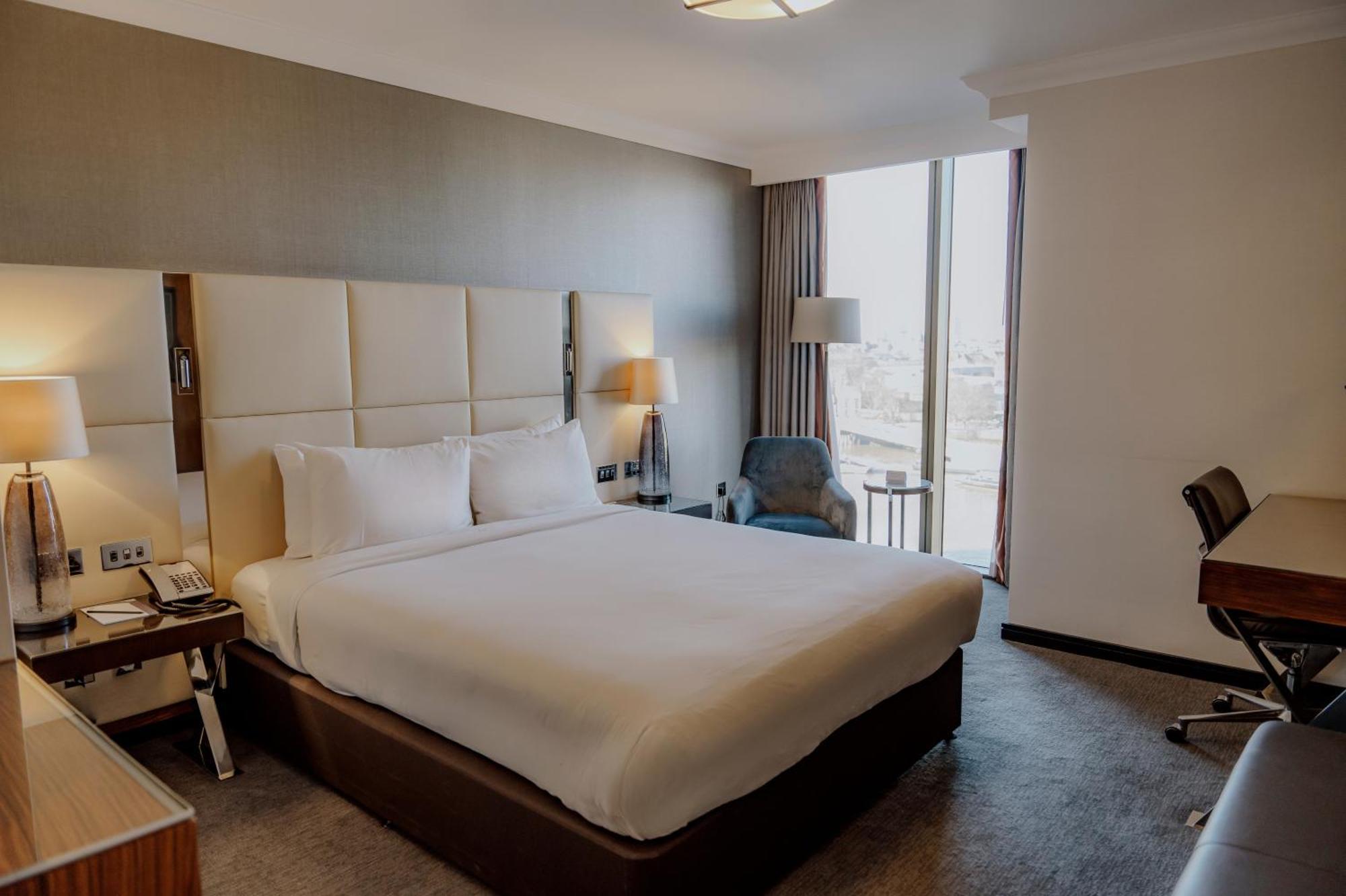 Hyatt Regency Embankment Hotell 4*