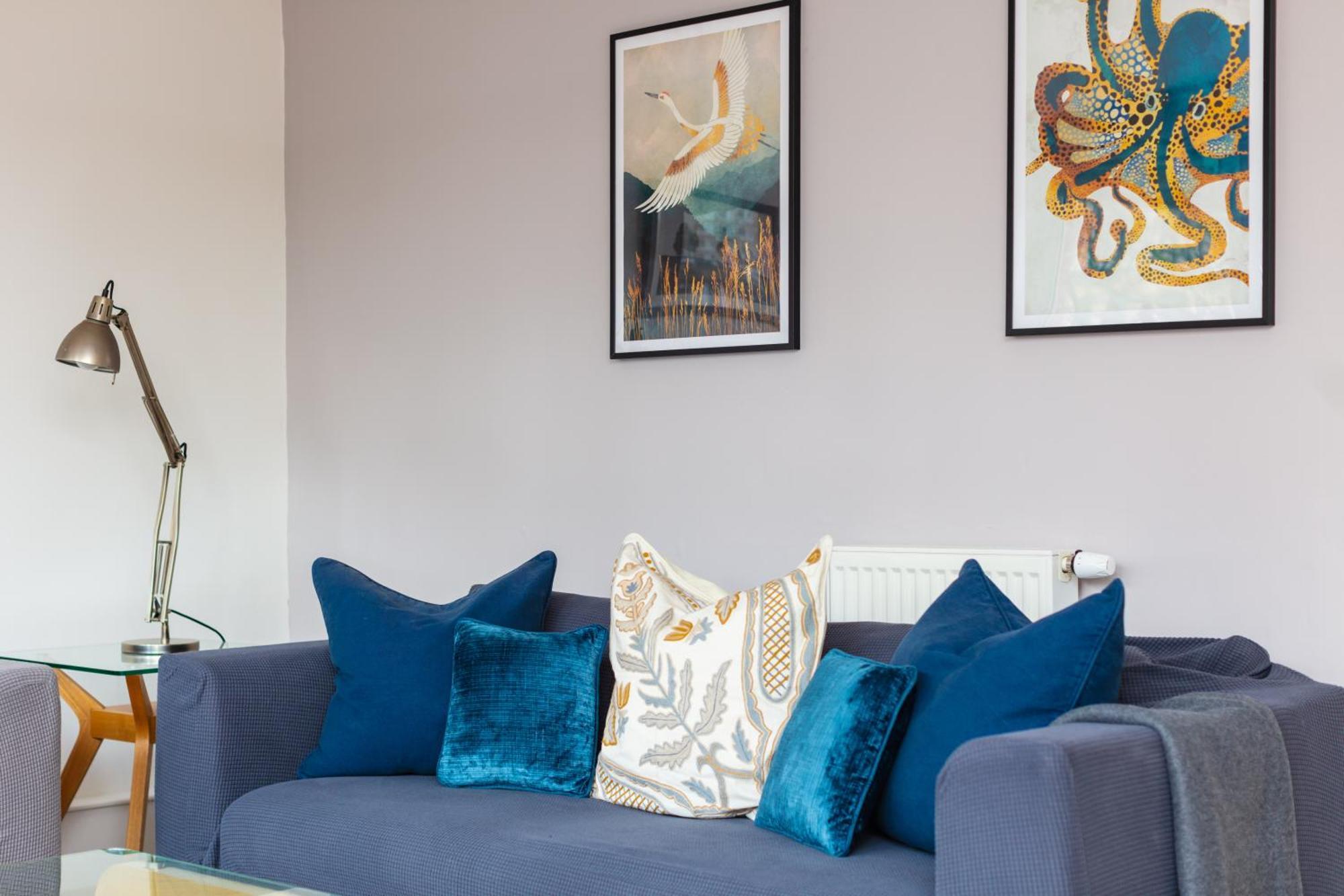 Spacious 3 Bedroom In Old Street Lägenhet *