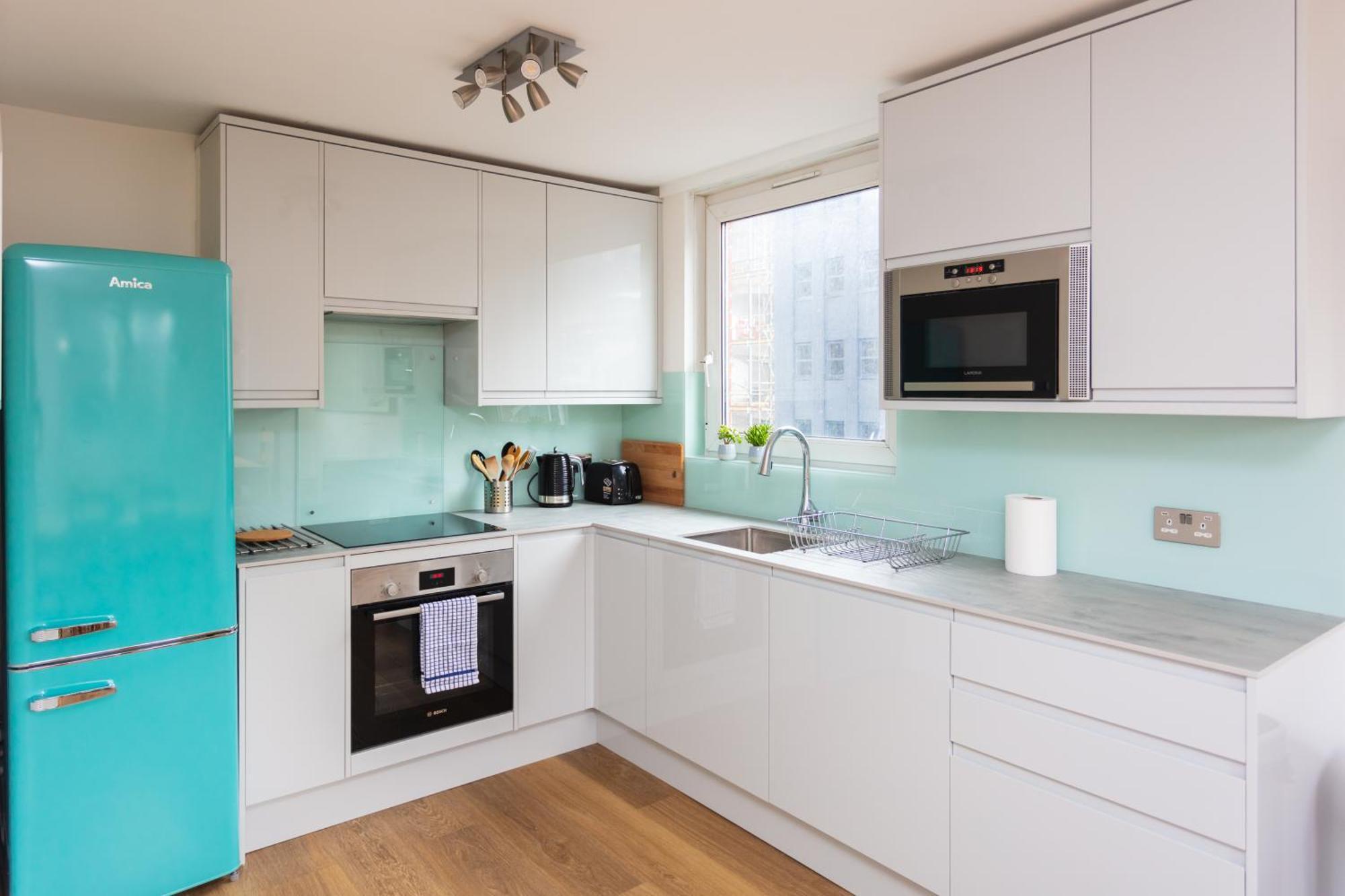 Spacious 3 Bedroom In Old Street Lägenhet *