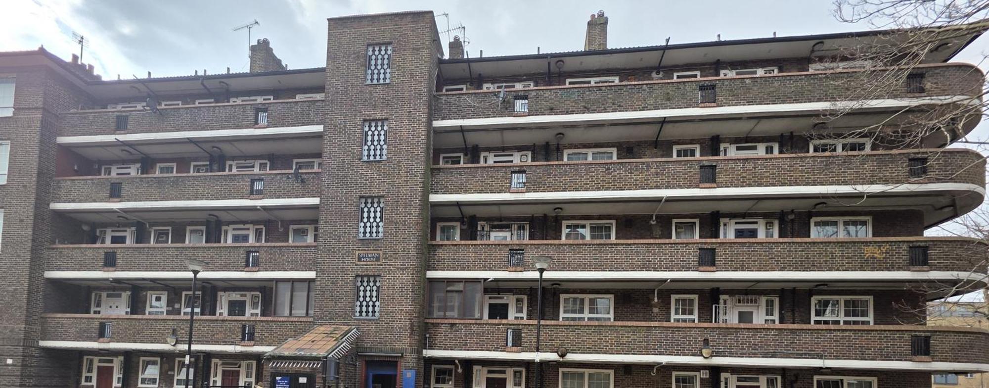 Apartment Budget Grey House London