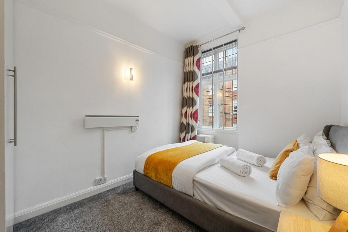 Stylish 2 Bedroom On Marylebone High St Londen