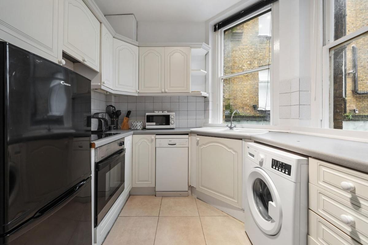 Stylish 2 Bedroom On Marylebone High St * Londen