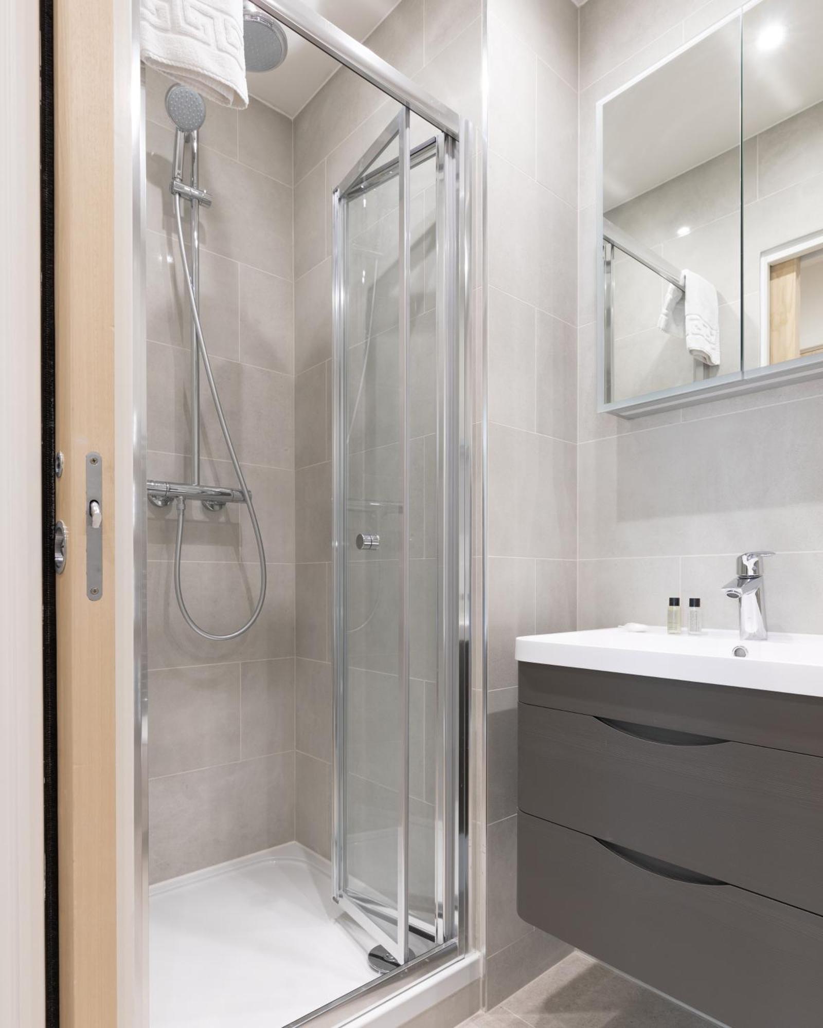 Stratford Westfield Premium 1br London