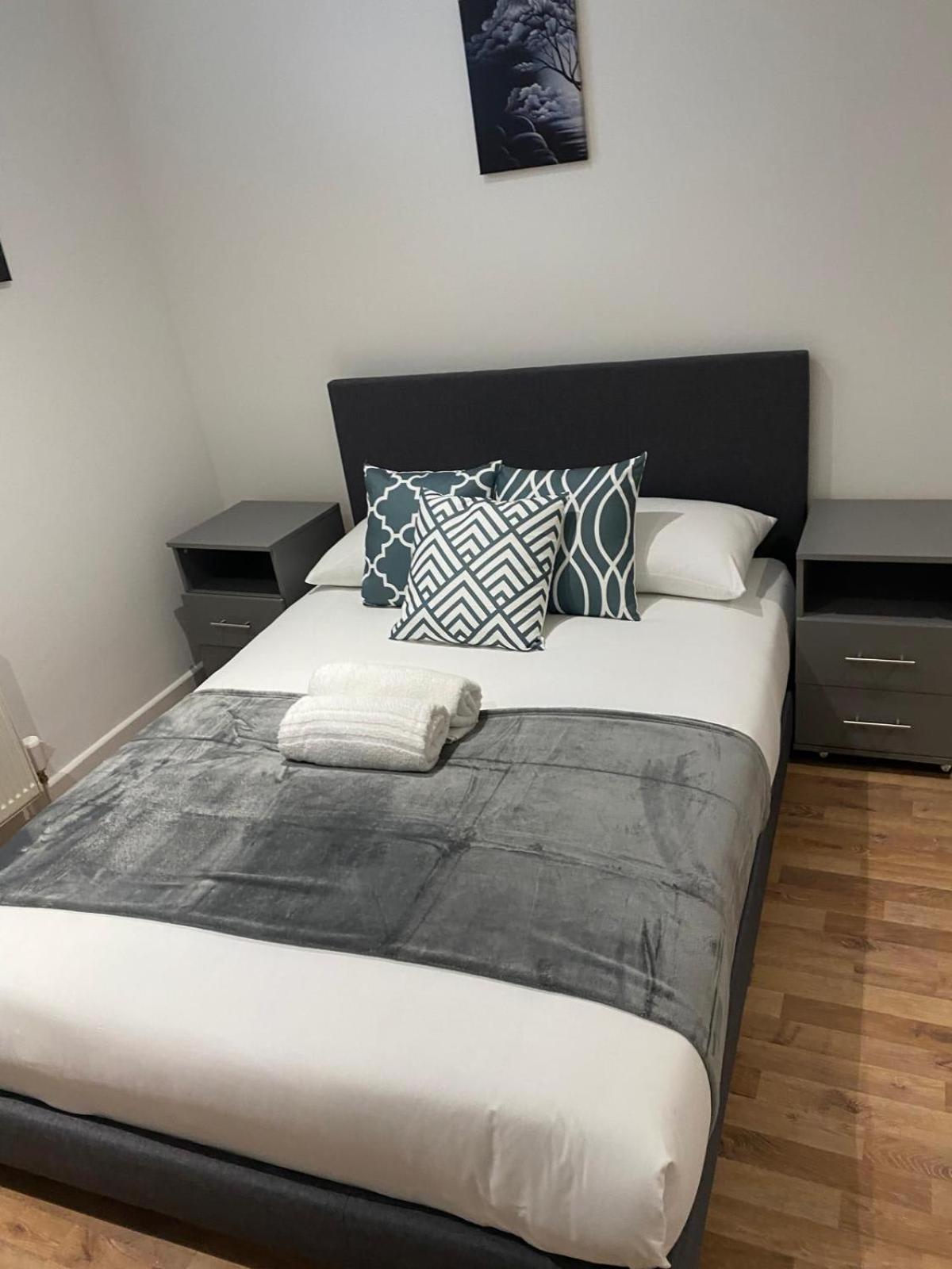 Modern In Shoreditch Apartment London