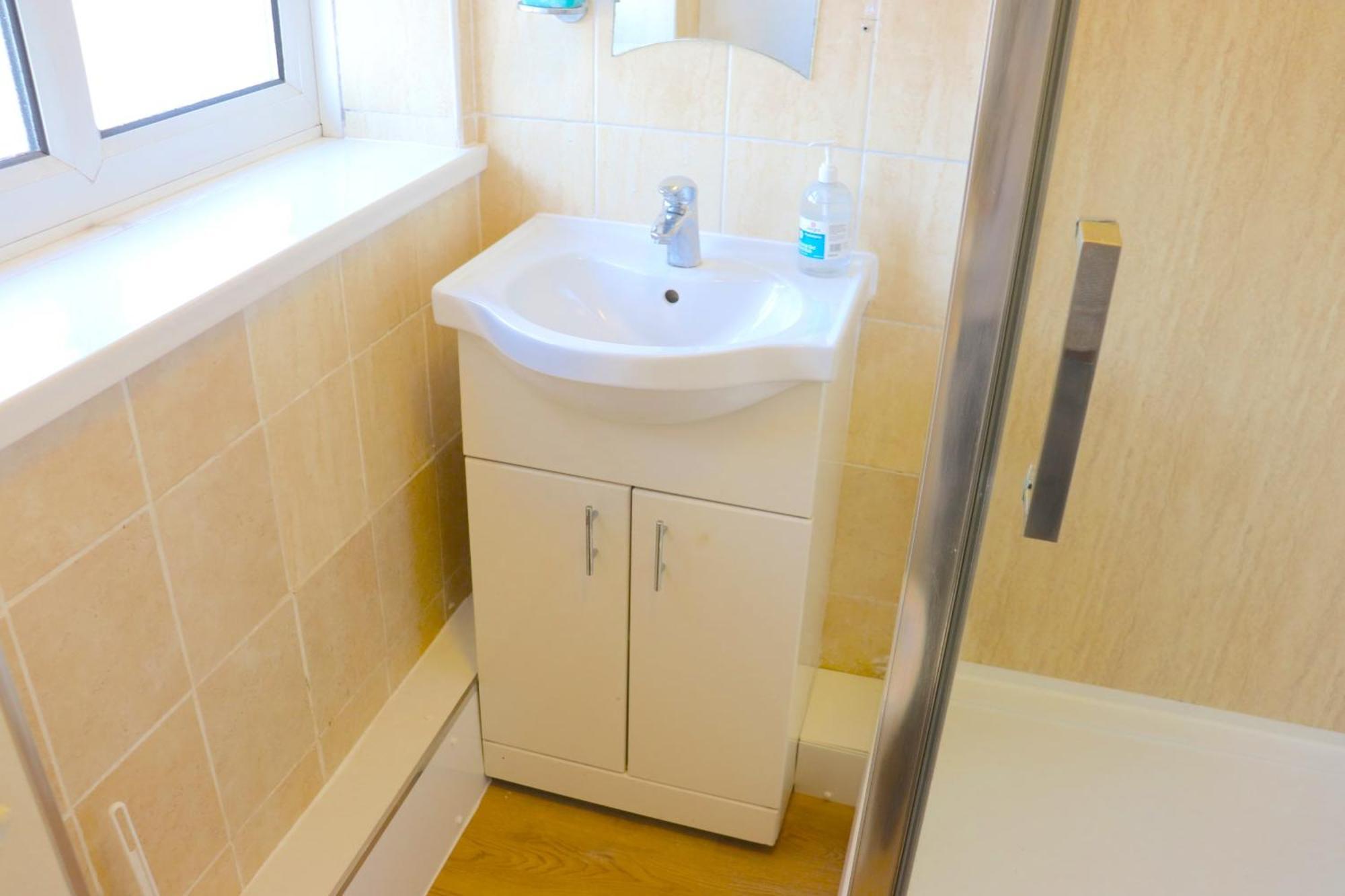 2-bedroom Apartment- Bermondsey Leilighet *