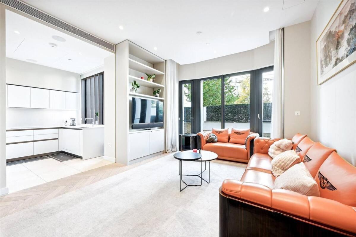 Apartment Duplex Holland Park! Check Photos!