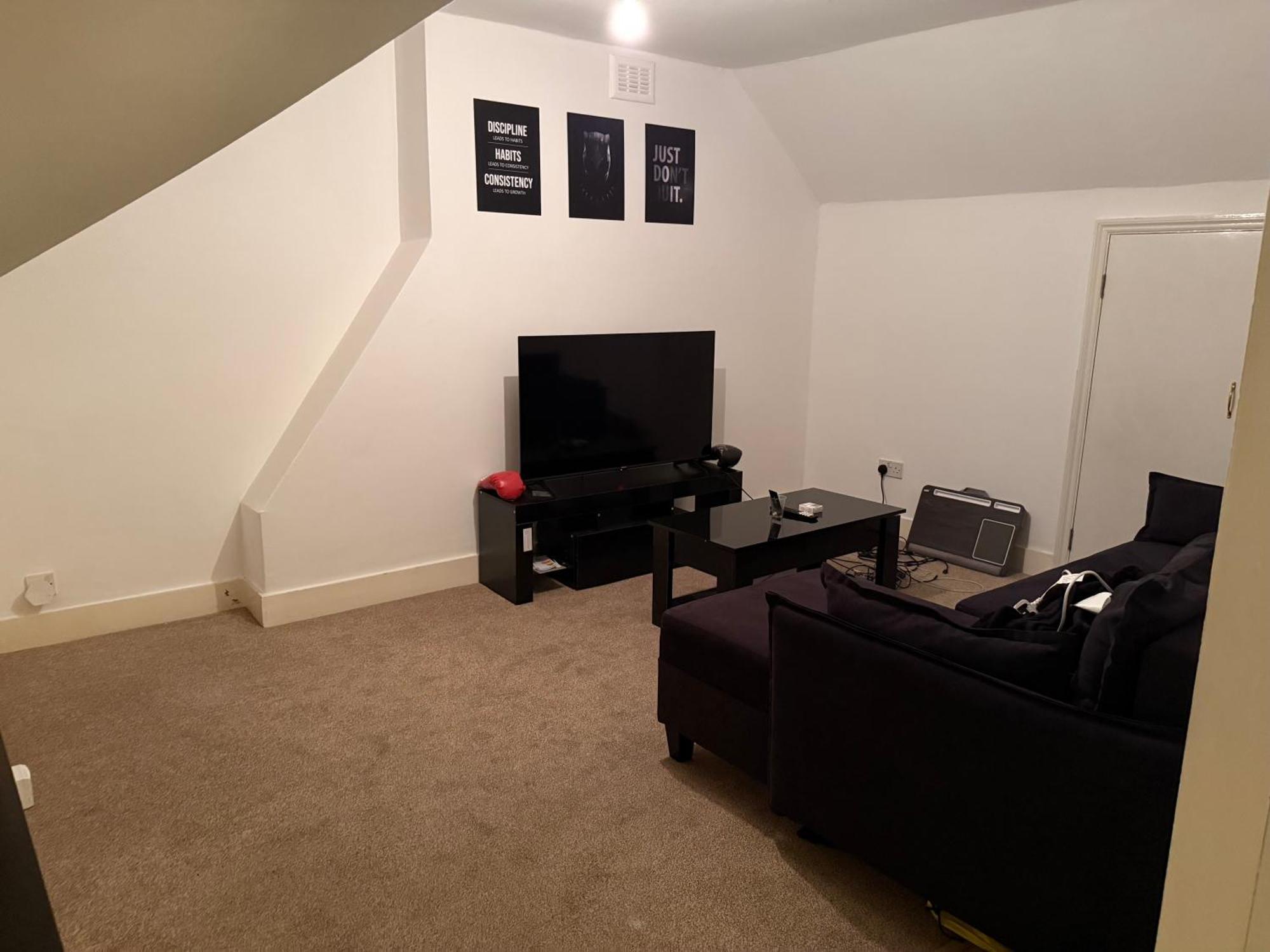 Spacious 1 Bed Londra