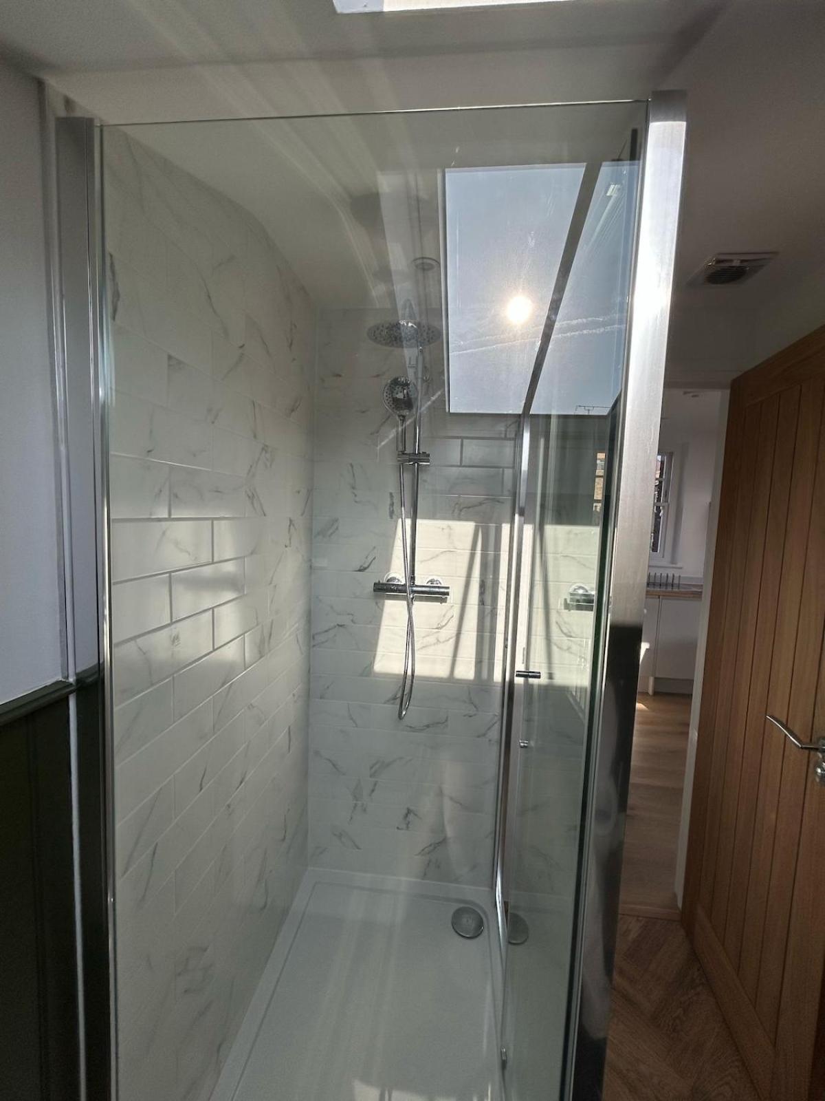 2 Bedroom Flat Pimlico * London