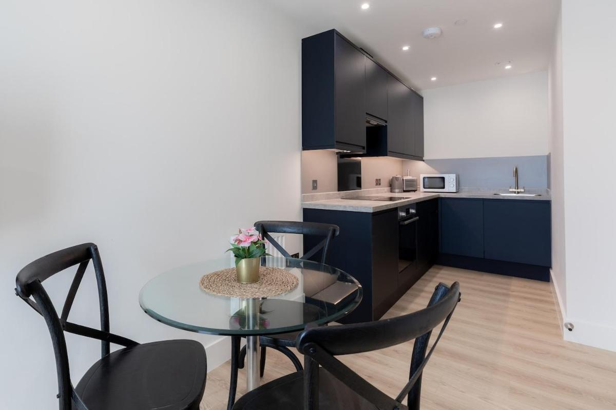 Stratford Westfield Premium 1br Apartment *