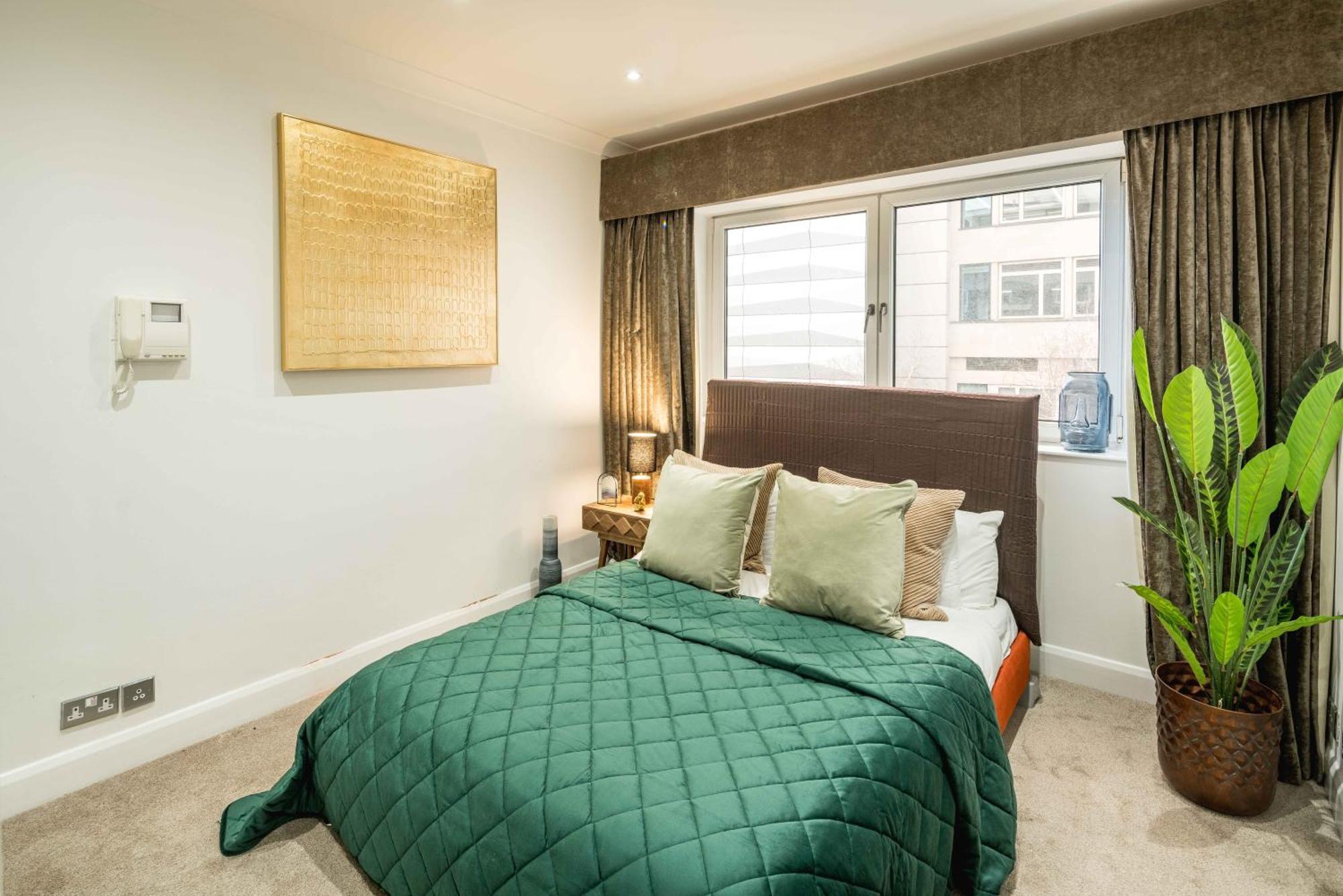 Massive Luxury House In Mayfair And Marylebone * London