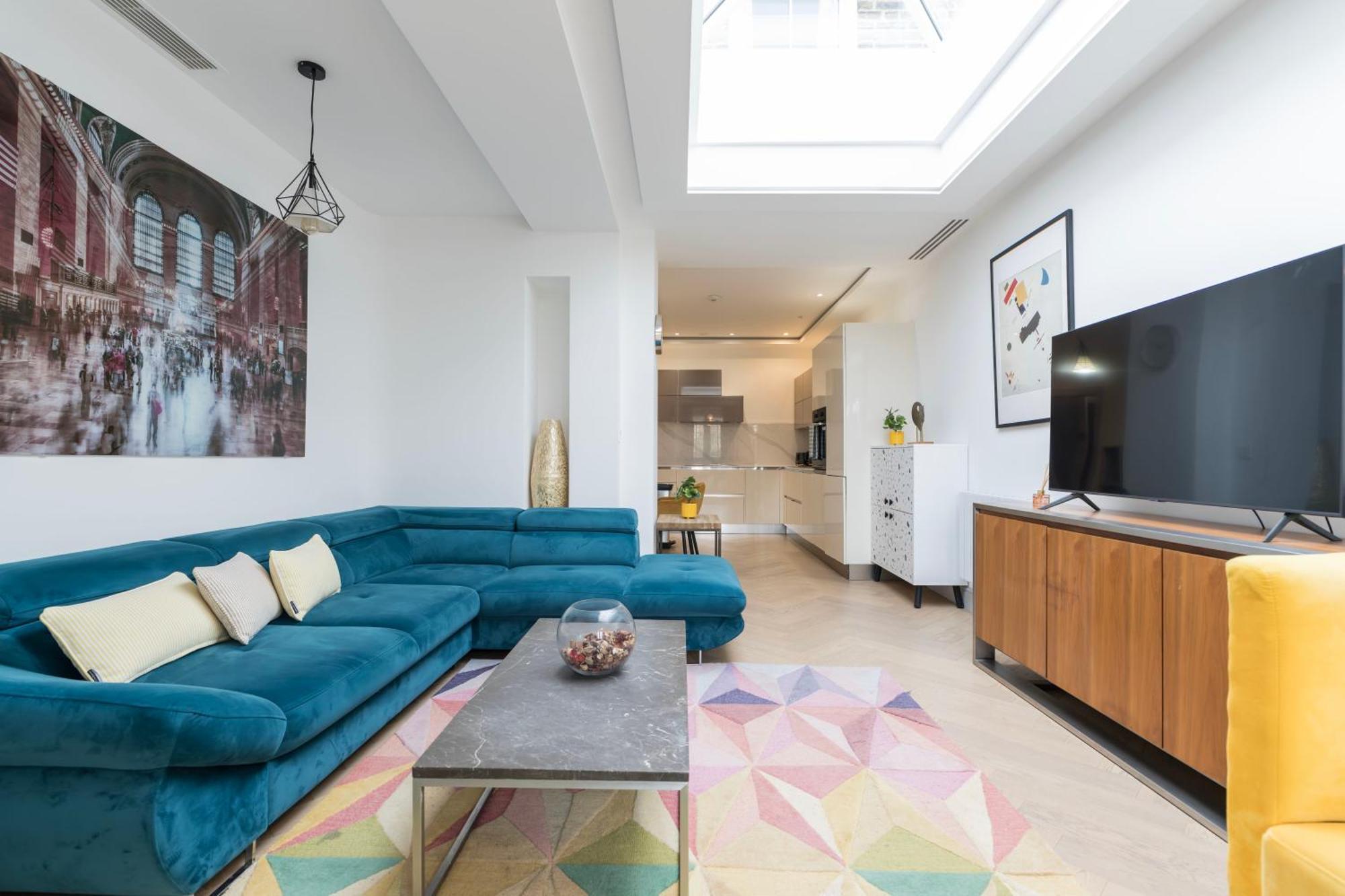Kilburn By Dc London