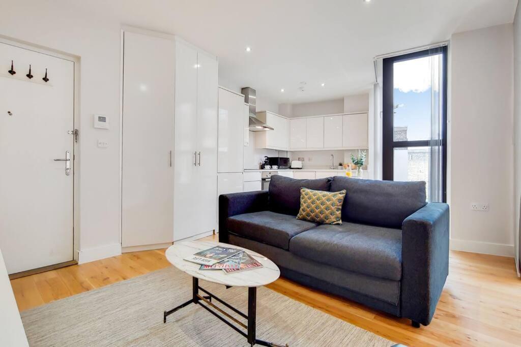 Br5 - Beautiful Flat In Heart Of Borough Lägenhet London