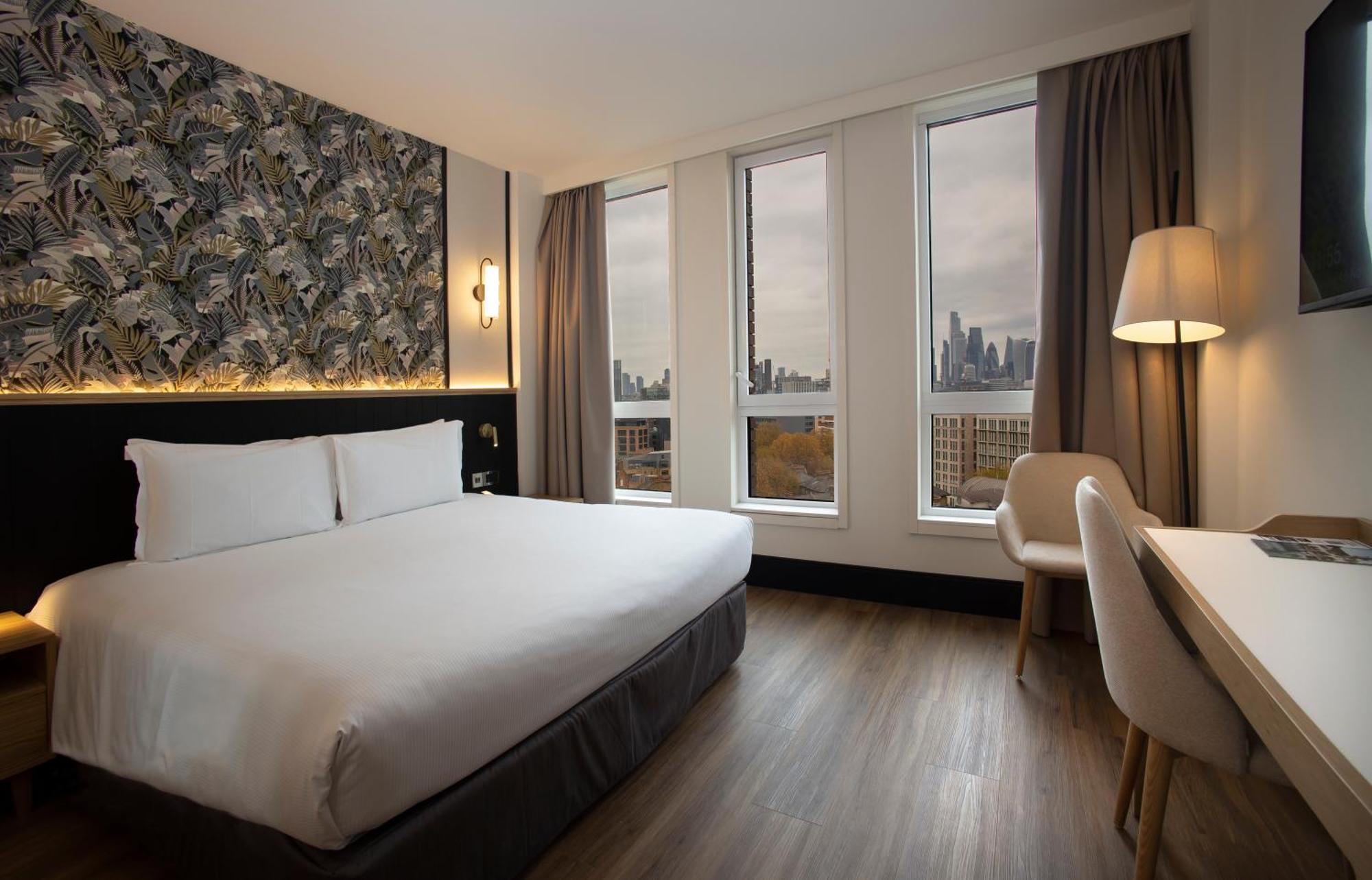 H10 Waterloo Hotel 4*