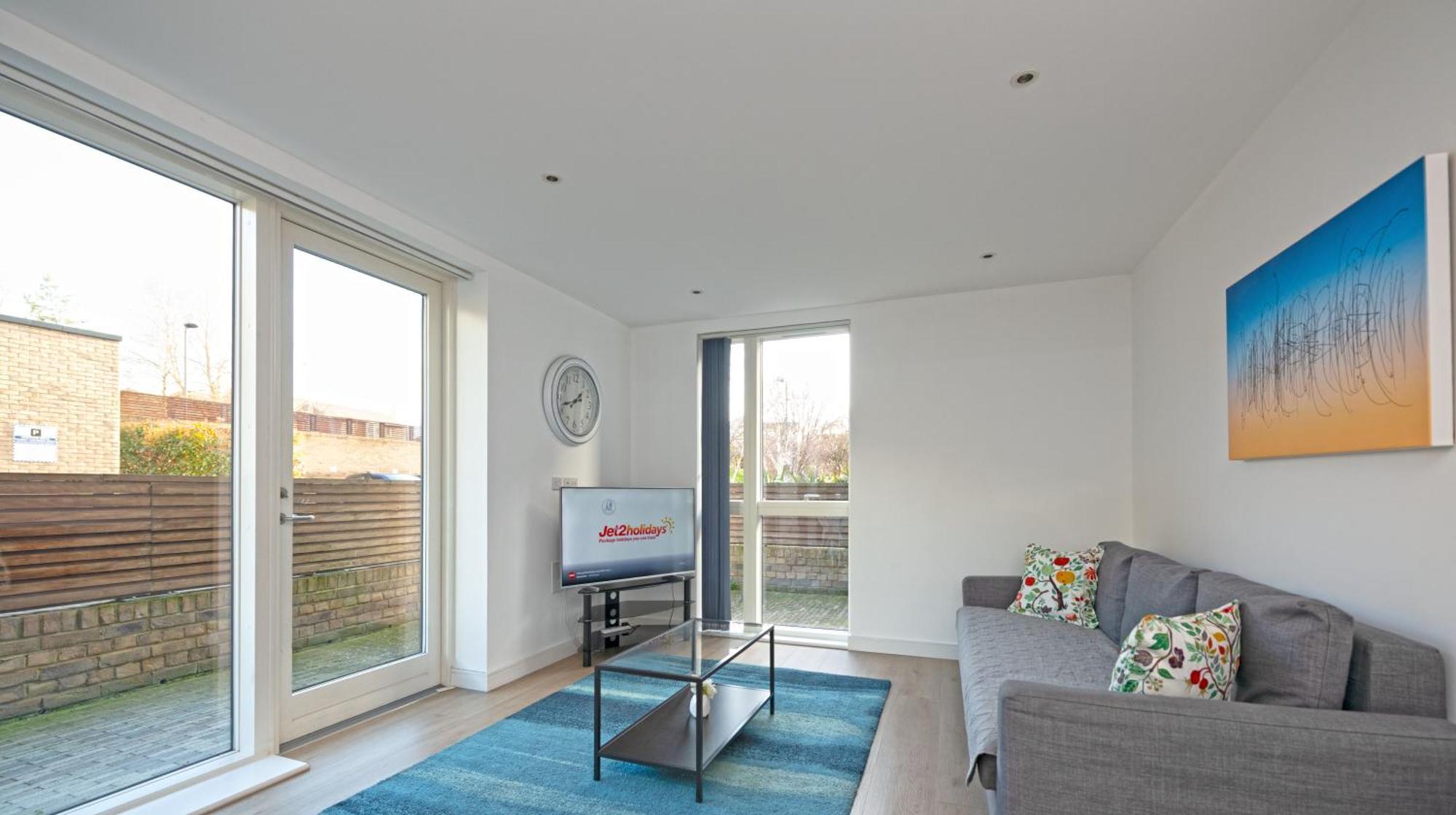 Grand Apartments Kew Gardens London