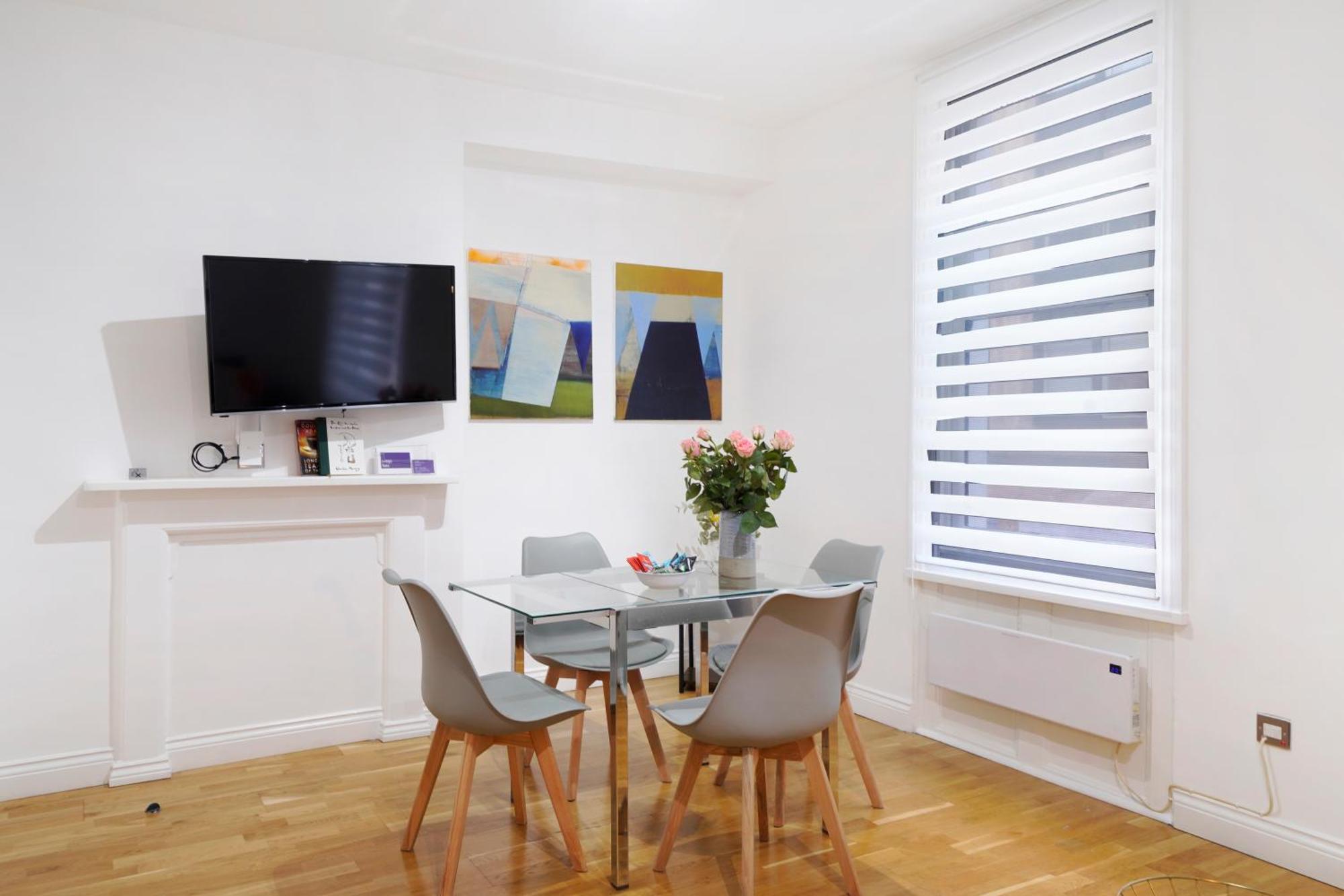Apartment 1, Soho 1st Floor By Indigo Flats
