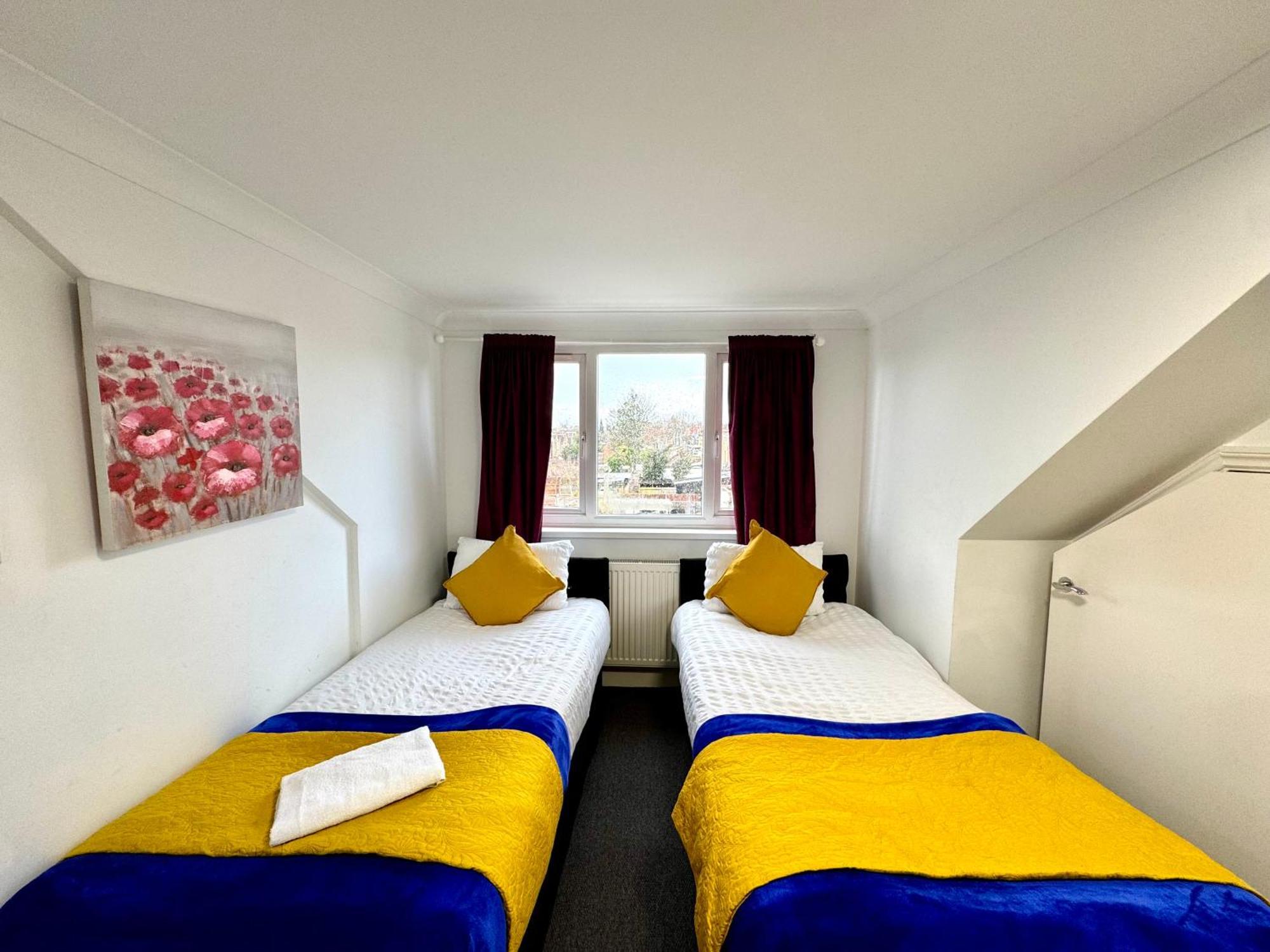 4 Bedrooms 3 Bathrooms With Garden House Appartement