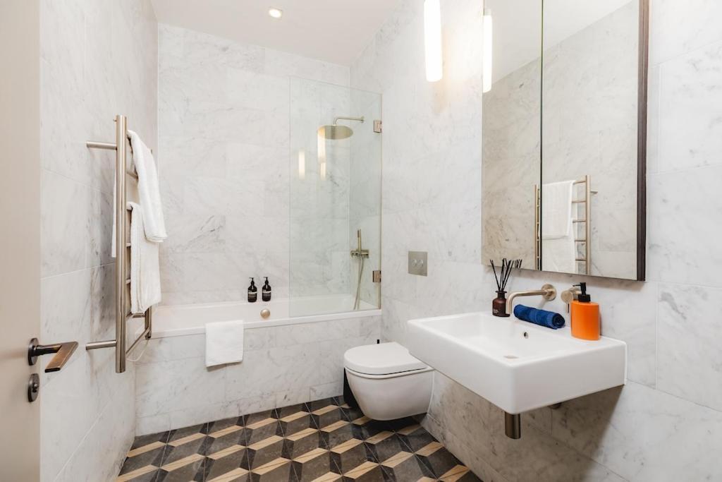 Appartamento Shh! Oxford St Dream-come-true Fam Design Hot Spot *