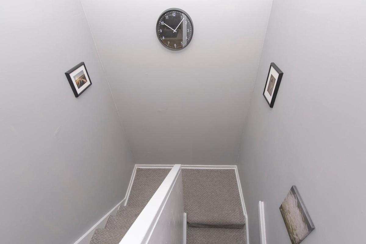 Lejlighed Lovely 2-bed 20 Mins To