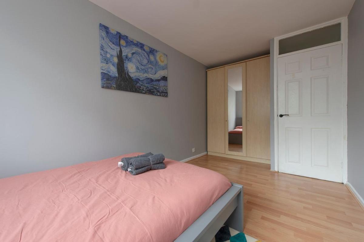 Lovely 2-bed 20 Mins To Appartement Londres