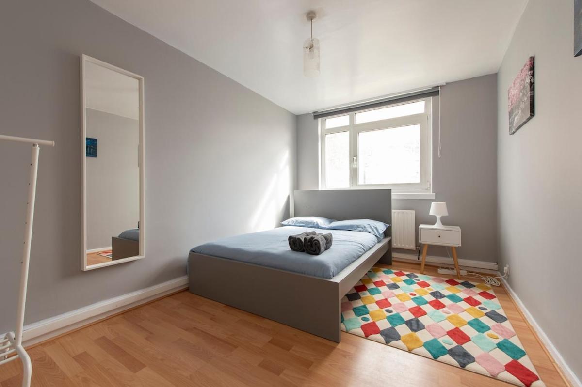 Lejlighed Lovely 2-bed 20 Mins To London