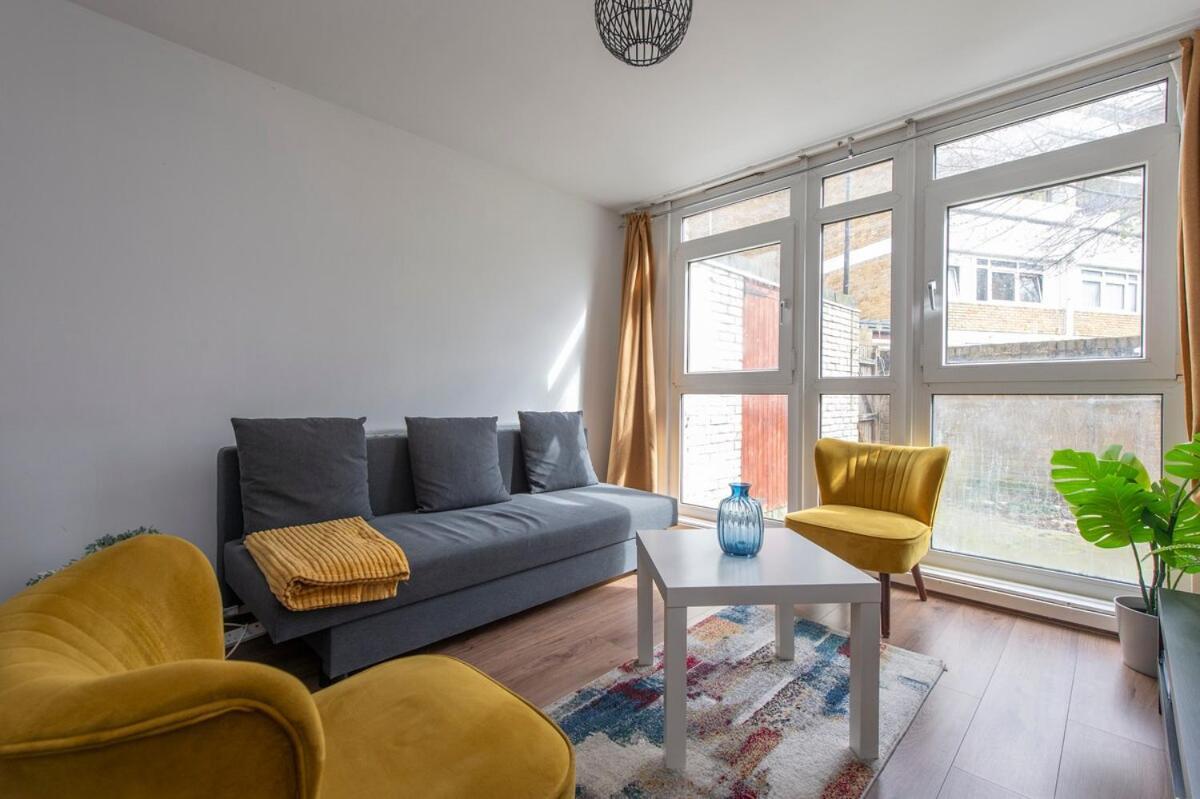 Lovely 2-bed 20 Mins To Lejlighed London